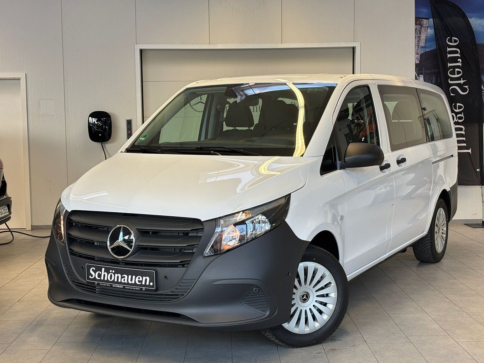 Mercedes-Benz Vito 114 CDI Tourer PRO Lang AHK 3,2t+9Sitz+MBUX