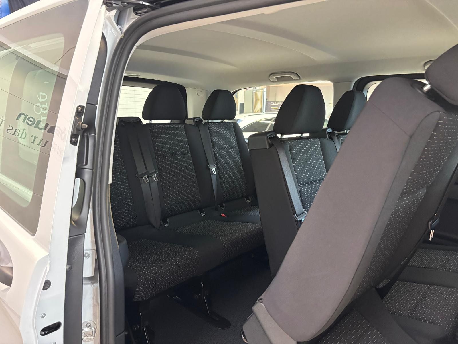 Fahrzeugabbildung Mercedes-Benz Vito 114 CDI Tourer PRO Lang AHK 3,2t+9Sitz+MBUX