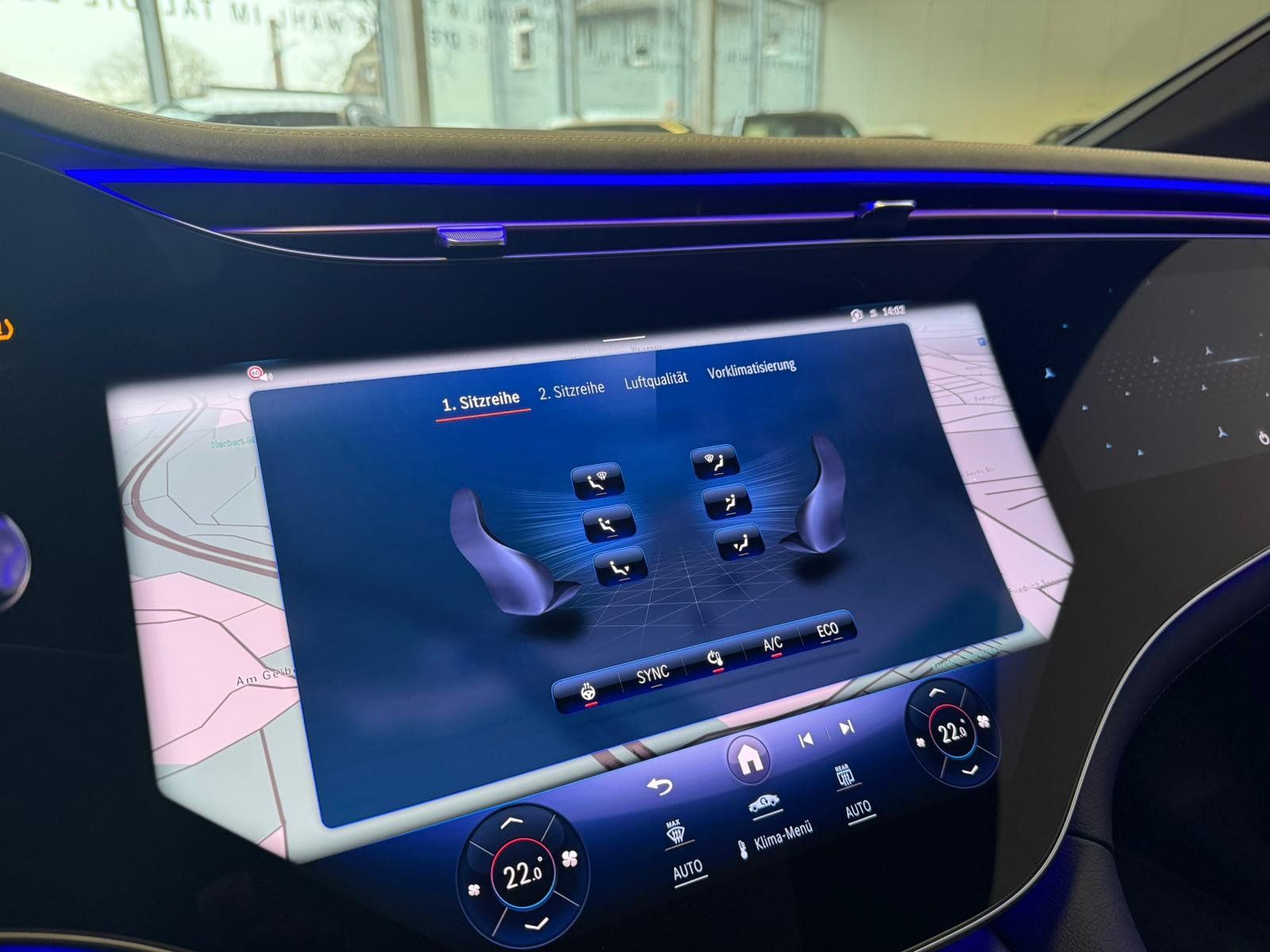 Fahrzeugabbildung Mercedes-Benz EQE 300 ELECTRIC ART AIRM+HYPER+BURM3D+PANO+20"