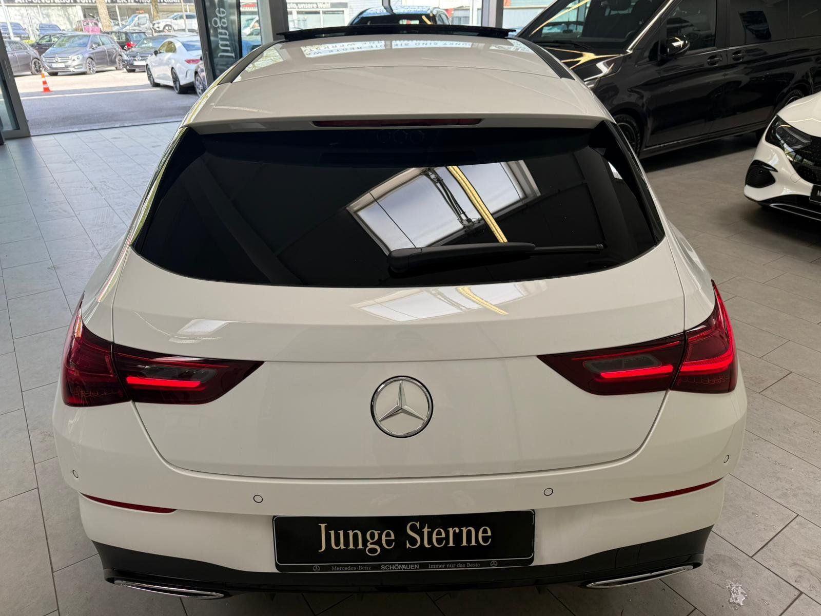 Fahrzeugabbildung Mercedes-Benz CLA 200 Shooting Brake AMG PREM+/BURMES/19"/PANO