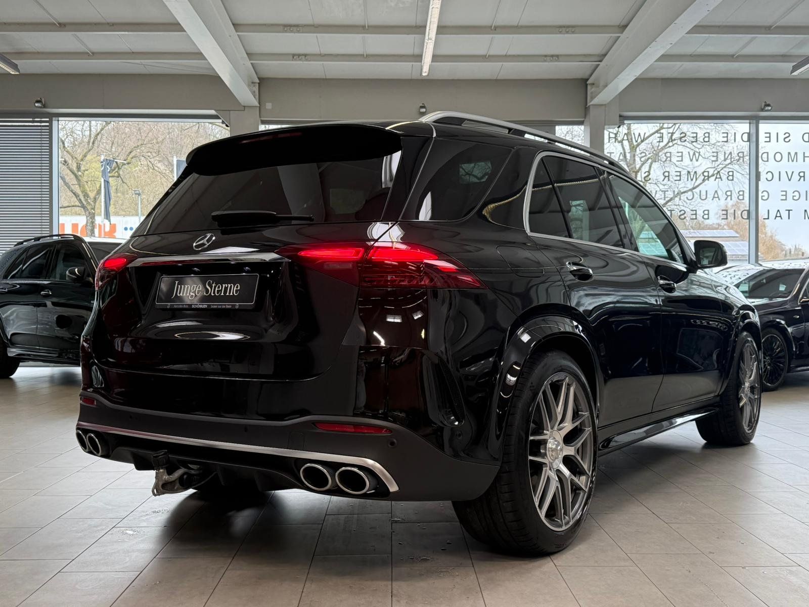 Fahrzeugabbildung Mercedes-Benz GLE 53 4M+ AMG NAPPA BEIGE+AHK+PANO+BURM+STDHZ