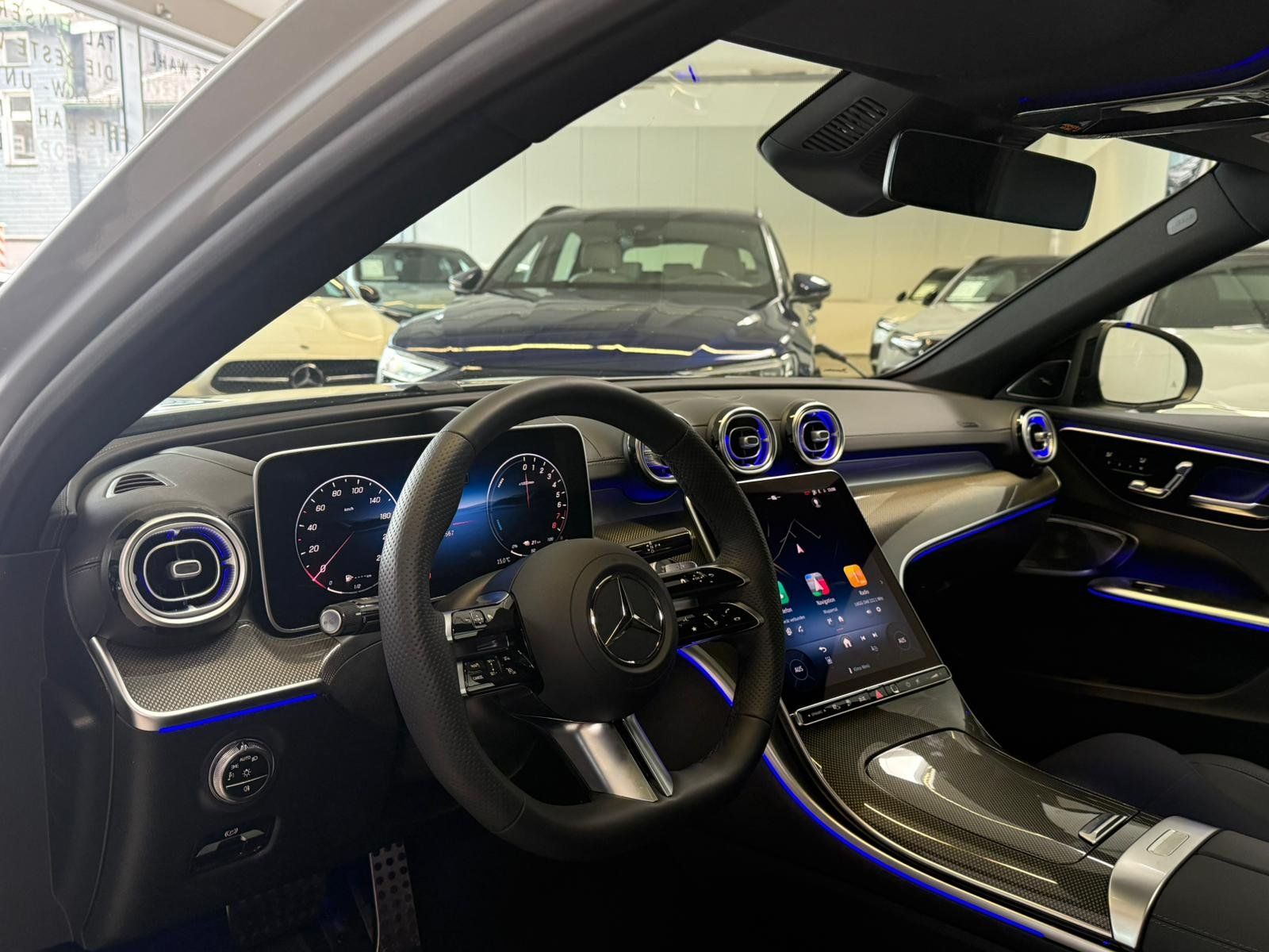 Fahrzeugabbildung Mercedes-Benz C 300 e AMG DISTR+MASSAGE+BURM+FAP+HUD+PANO+360