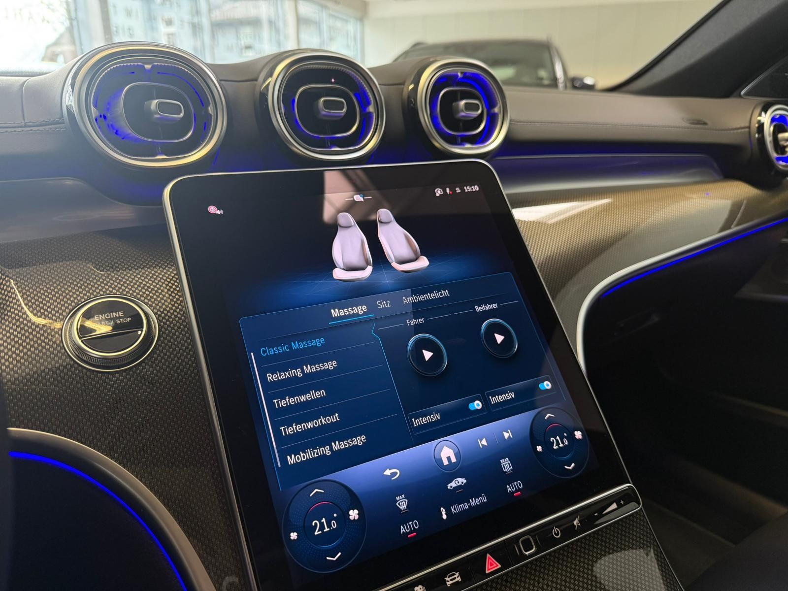 Fahrzeugabbildung Mercedes-Benz C 300 e AMG DISTR+MASSAGE+BURM+FAP+HUD+PANO+360