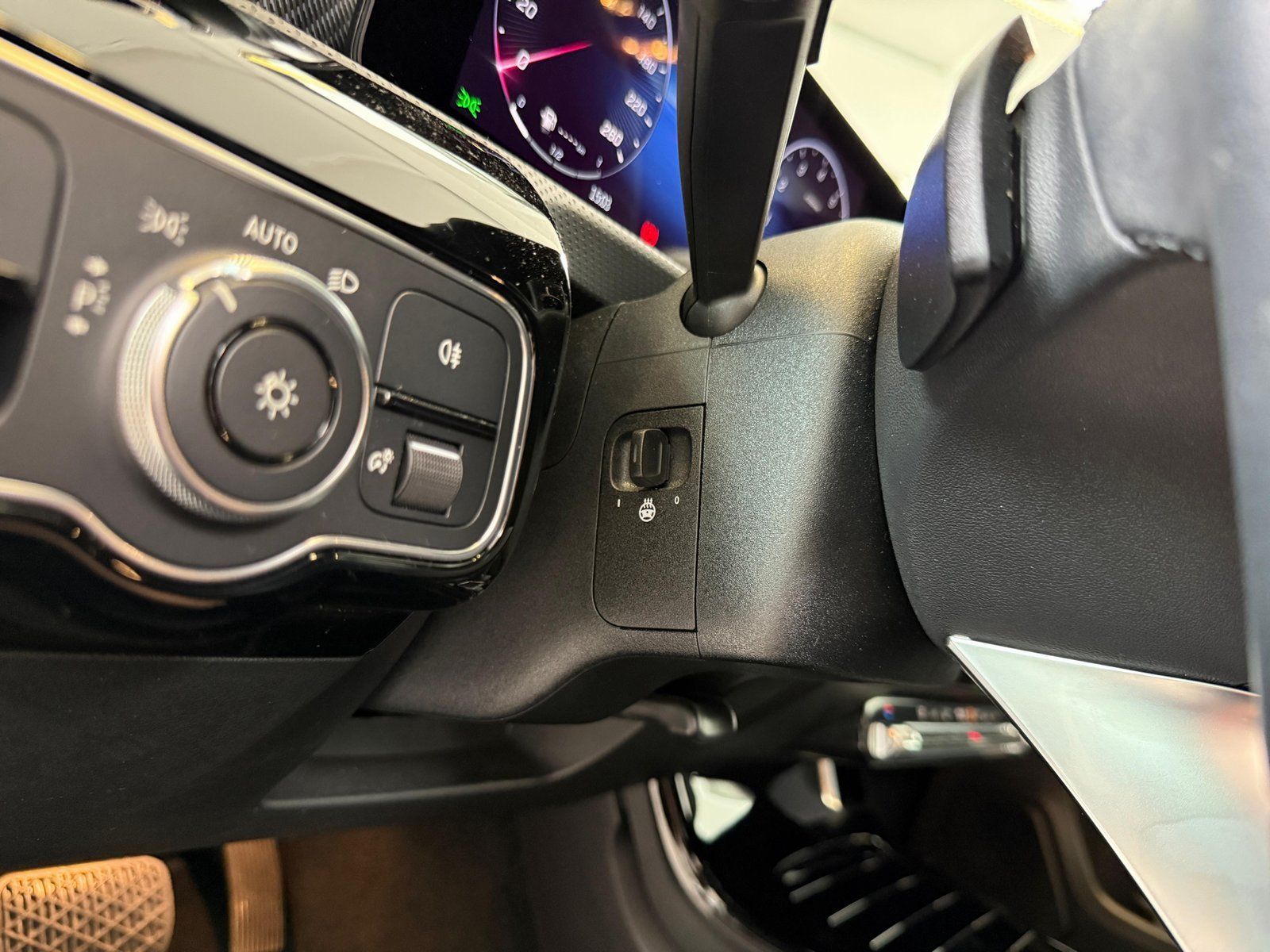 Fahrzeugabbildung Mercedes-Benz A 200 Progressive KAMERA+CARPLAY+LED+LENKRADHZ