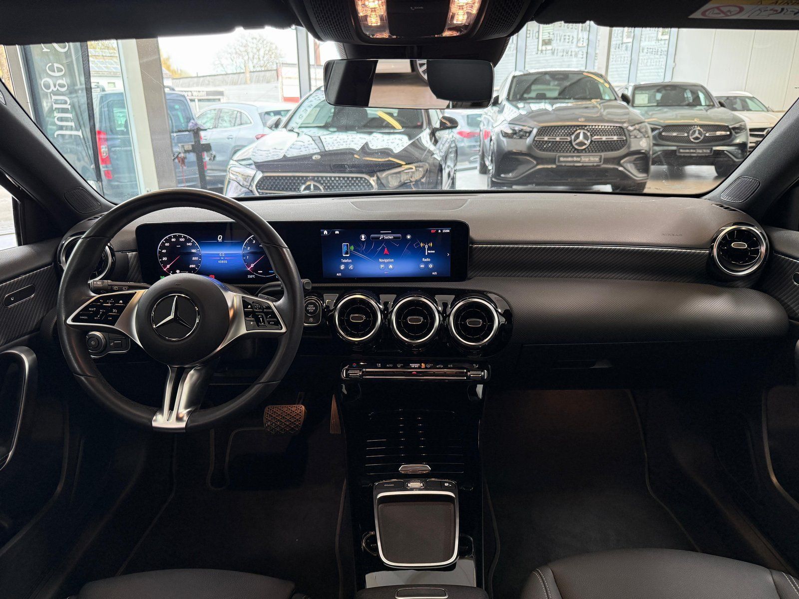 Fahrzeugabbildung Mercedes-Benz A 200 Progressive KAMERA+CARPLAY+LED+LENKRADHZ