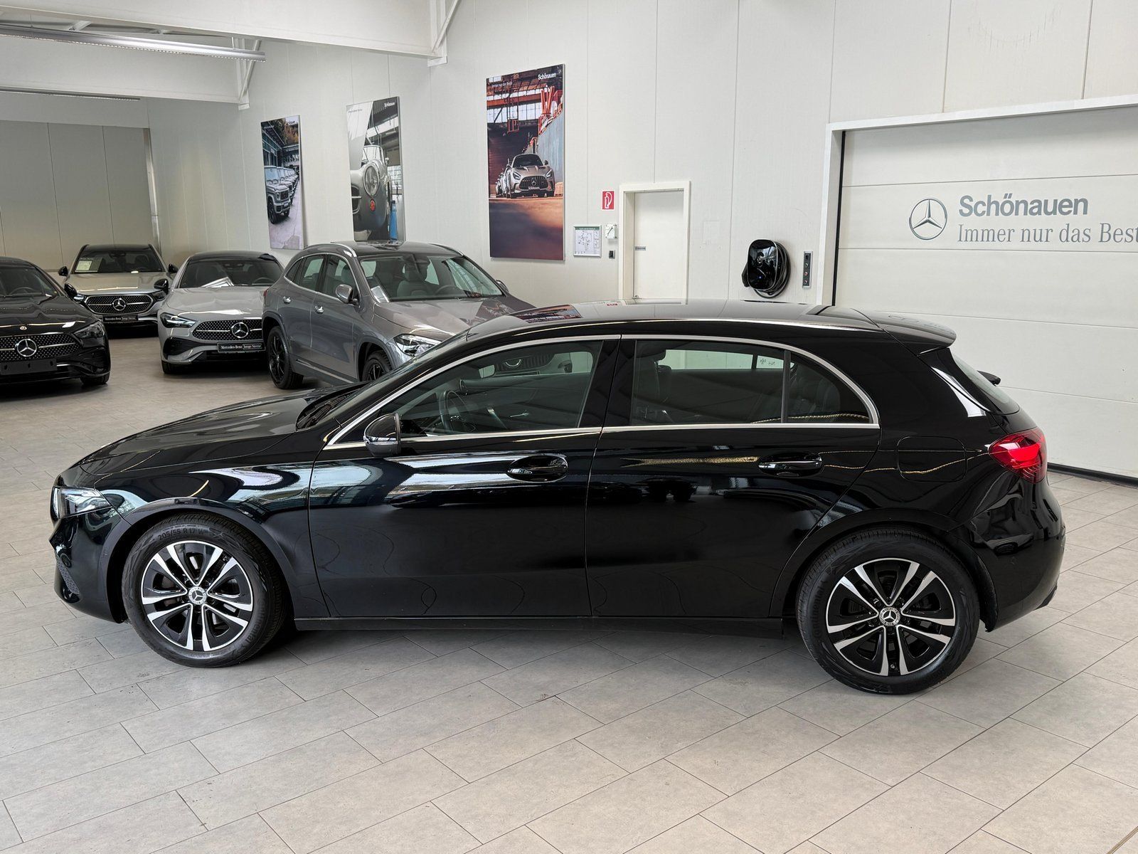 Fahrzeugabbildung Mercedes-Benz A 200 Progressive KAMERA+CARPLAY+LED+LENKRADHZ