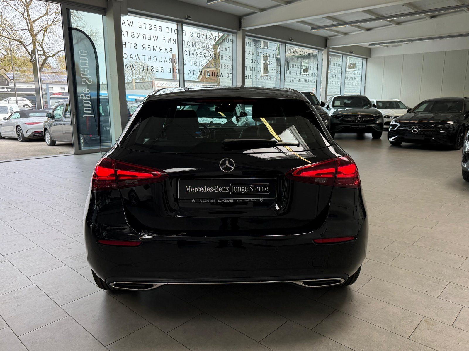 Fahrzeugabbildung Mercedes-Benz A 200 Progressive KAMERA+CARPLAY+LED+LENKRADHZ