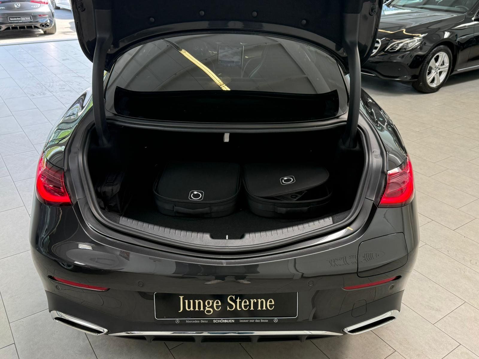 Fahrzeugabbildung Mercedes-Benz CLE 300 e Coupé AMG Premium+FAP+AHK+PANO+360°