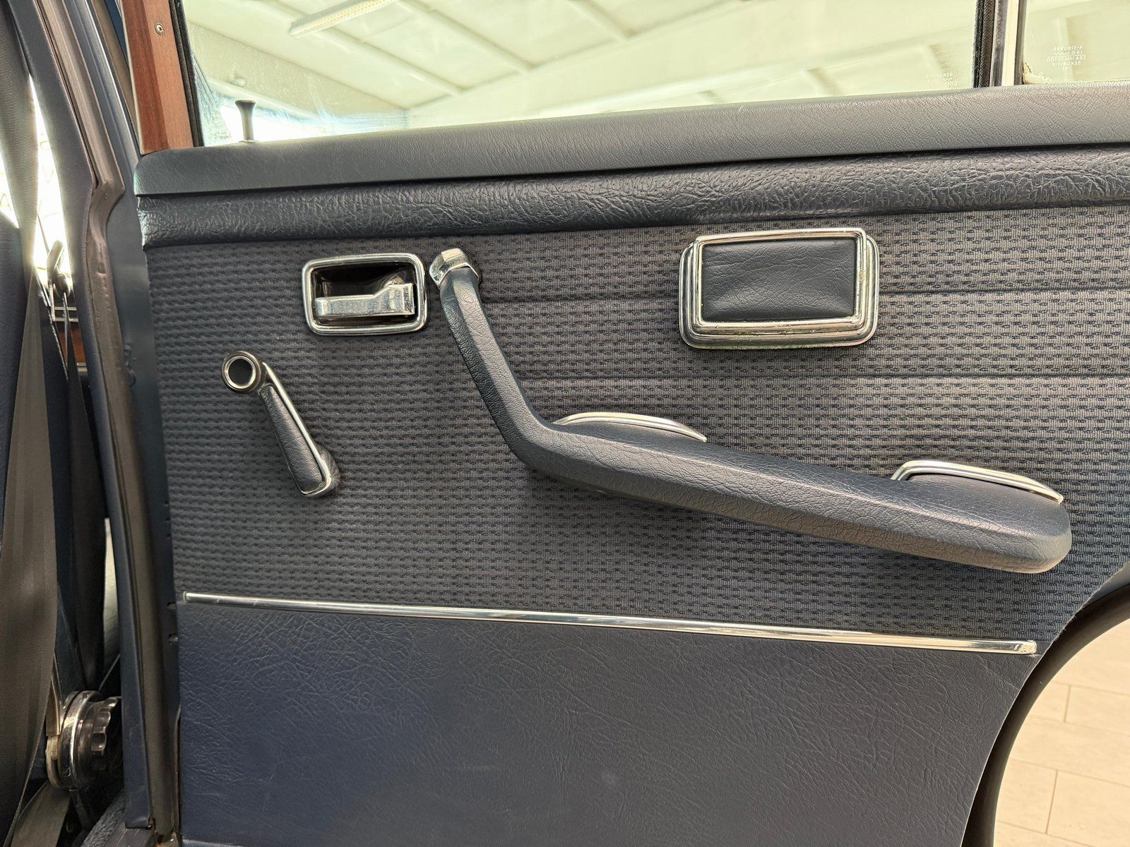 Fahrzeugabbildung Mercedes-Benz 280 S W108 H Kenzeichen/TÜV 08.27/Motor überholt