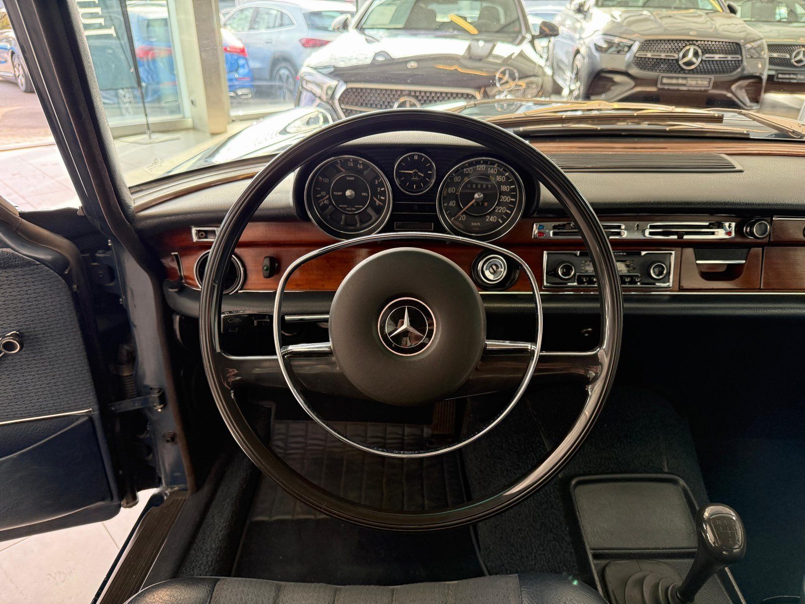 Fahrzeugabbildung Mercedes-Benz 280 S W108 H Kenzeichen/TÜV 08.27/Motor überholt