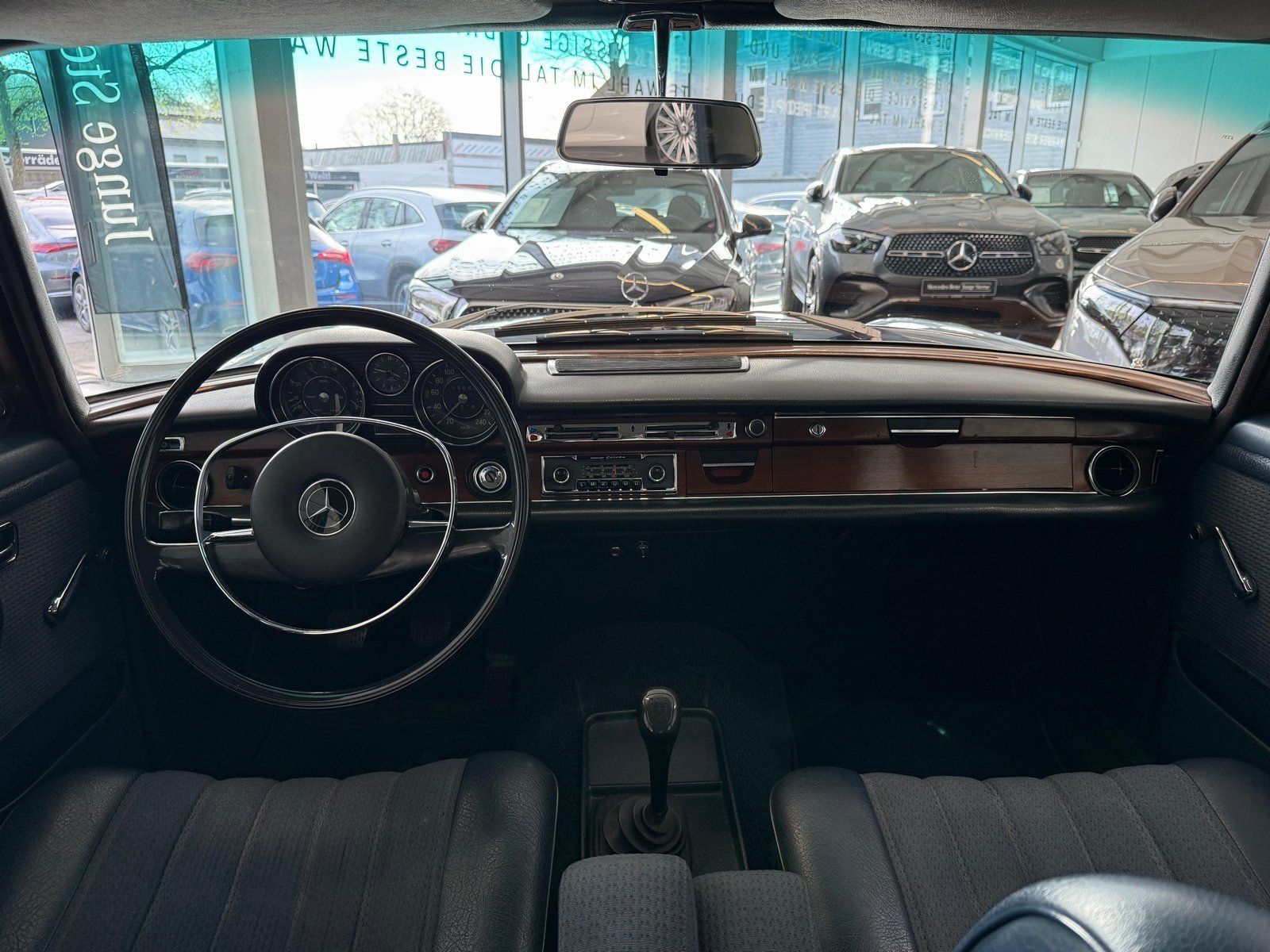 Fahrzeugabbildung Mercedes-Benz 280 S W108 H Kenzeichen/TÜV 08.27/Motor überholt