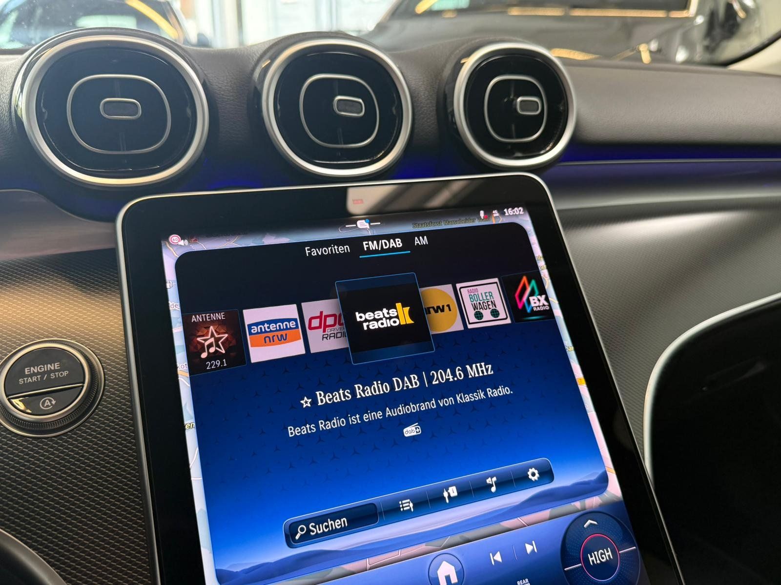 Fahrzeugabbildung Mercedes-Benz C 180 AVANTGARDE ADVANCED+KEYLESS+TOTW+LED+CARPL