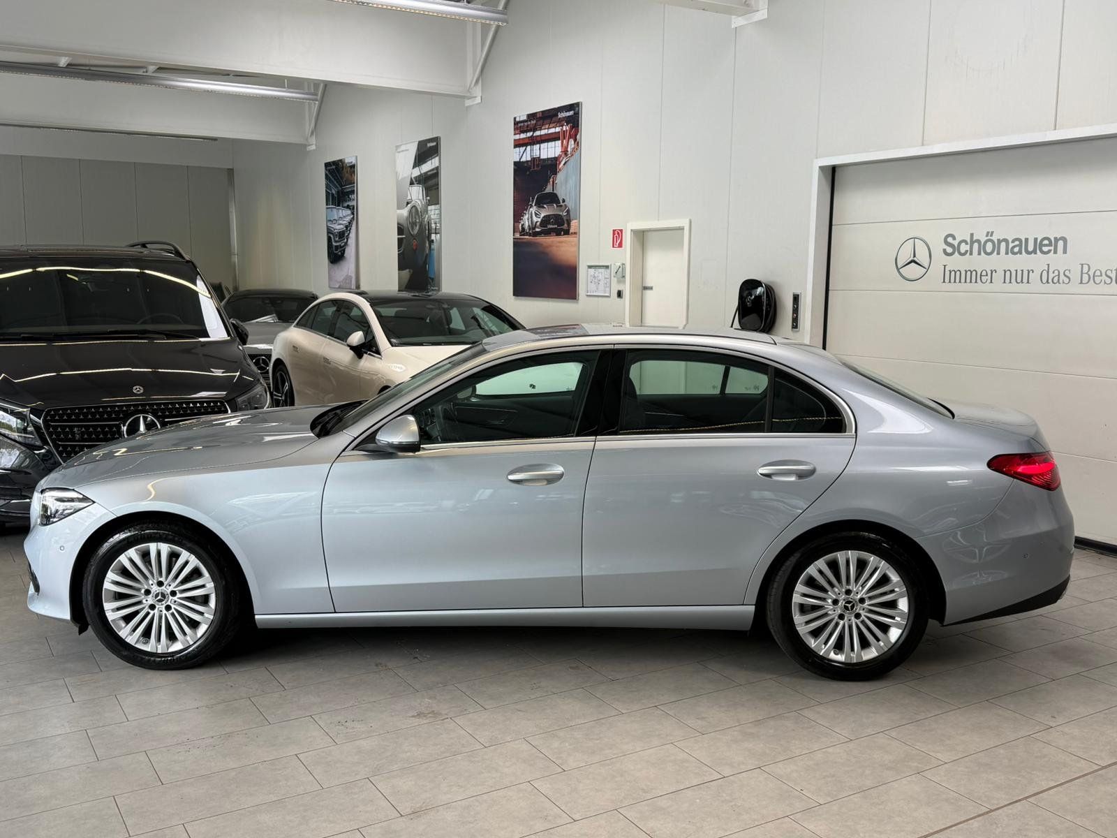 Fahrzeugabbildung Mercedes-Benz C 180 AVANTGARDE ADVANCED+KEYLESS+TOTW+LED+CARPL