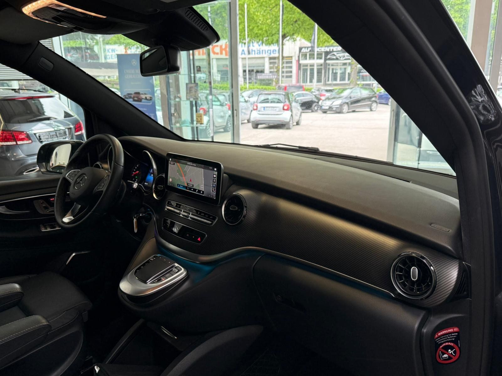 Fahrzeugabbildung Mercedes-Benz V 300 d 4M AMG PANO+STDHZ+MEMORY+SITZKLIM+BURMES
