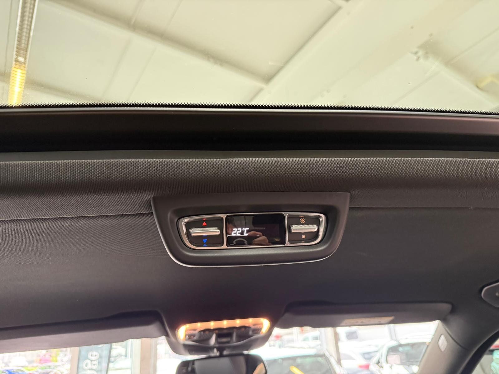 Fahrzeugabbildung Mercedes-Benz V 300 d 4M AMG PANO+STDHZ+MEMORY+SITZKLIM+BURMES