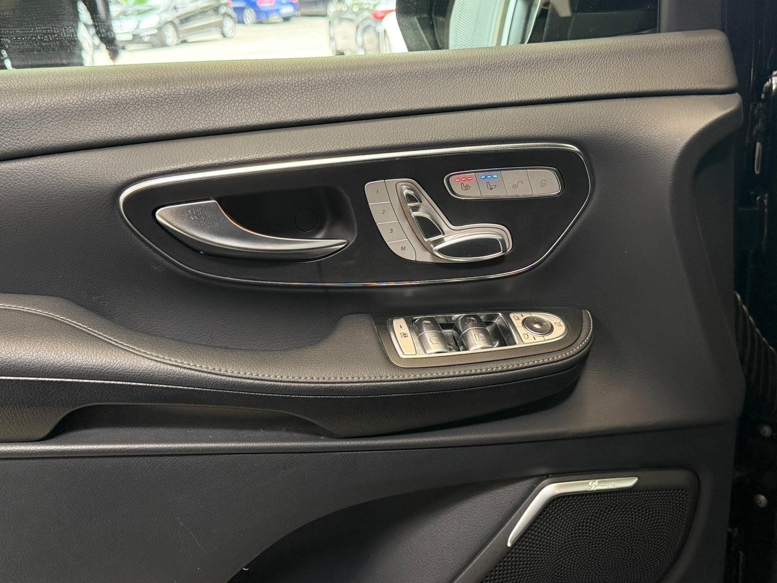Fahrzeugabbildung Mercedes-Benz V 300 d 4M AMG PANO+STDHZ+MEMORY+SITZKLIM+BURMES