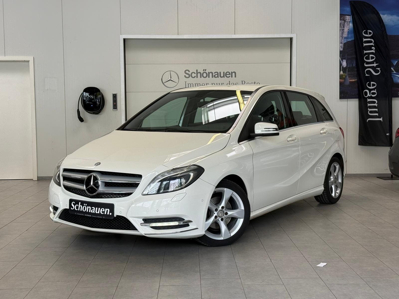 Mercedes-Benz B 180 CDI KAMERA+AHK+KLIMA+LED+BLUETOOTH+SITZHZ