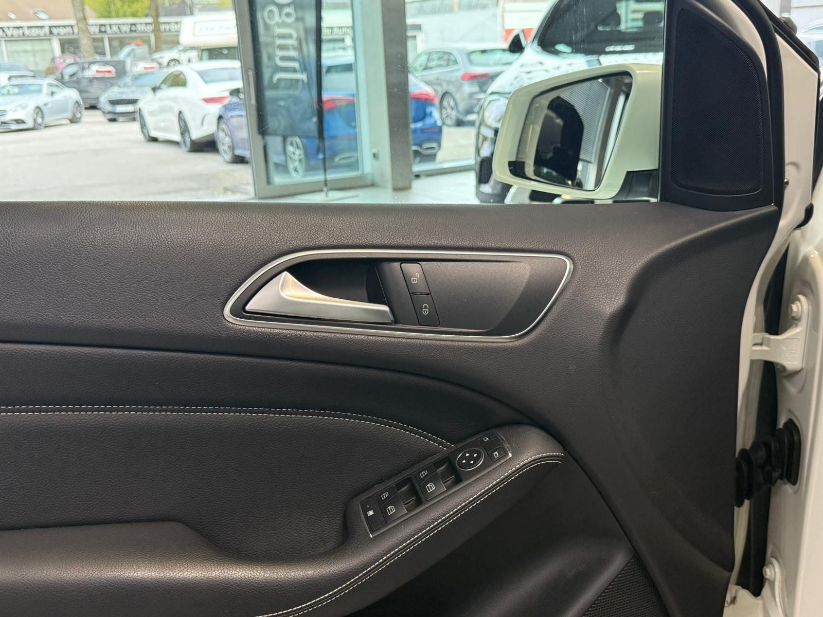 Fahrzeugabbildung Mercedes-Benz B 180 CDI KAMERA+AHK+KLIMA+LED+BLUETOOTH+SITZHZ