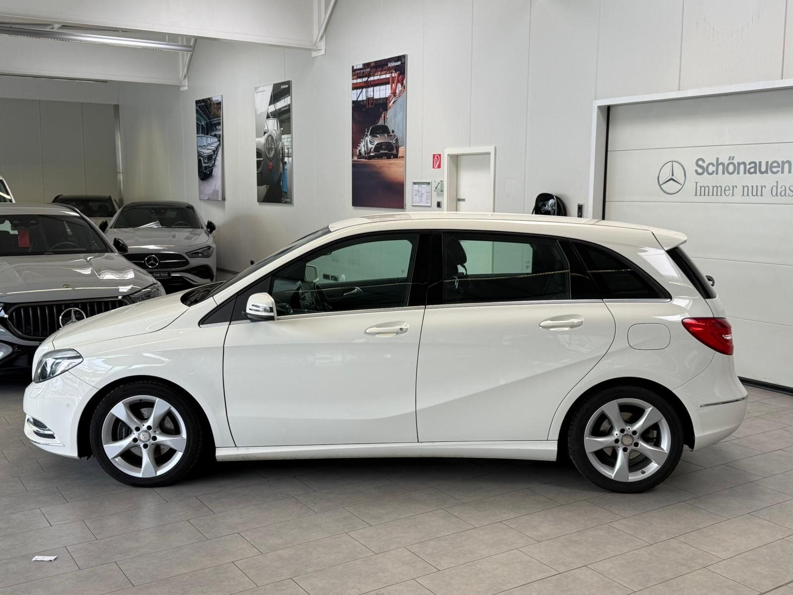 Fahrzeugabbildung Mercedes-Benz B 180 CDI KAMERA+AHK+KLIMA+LED+BLUETOOTH+SITZHZ