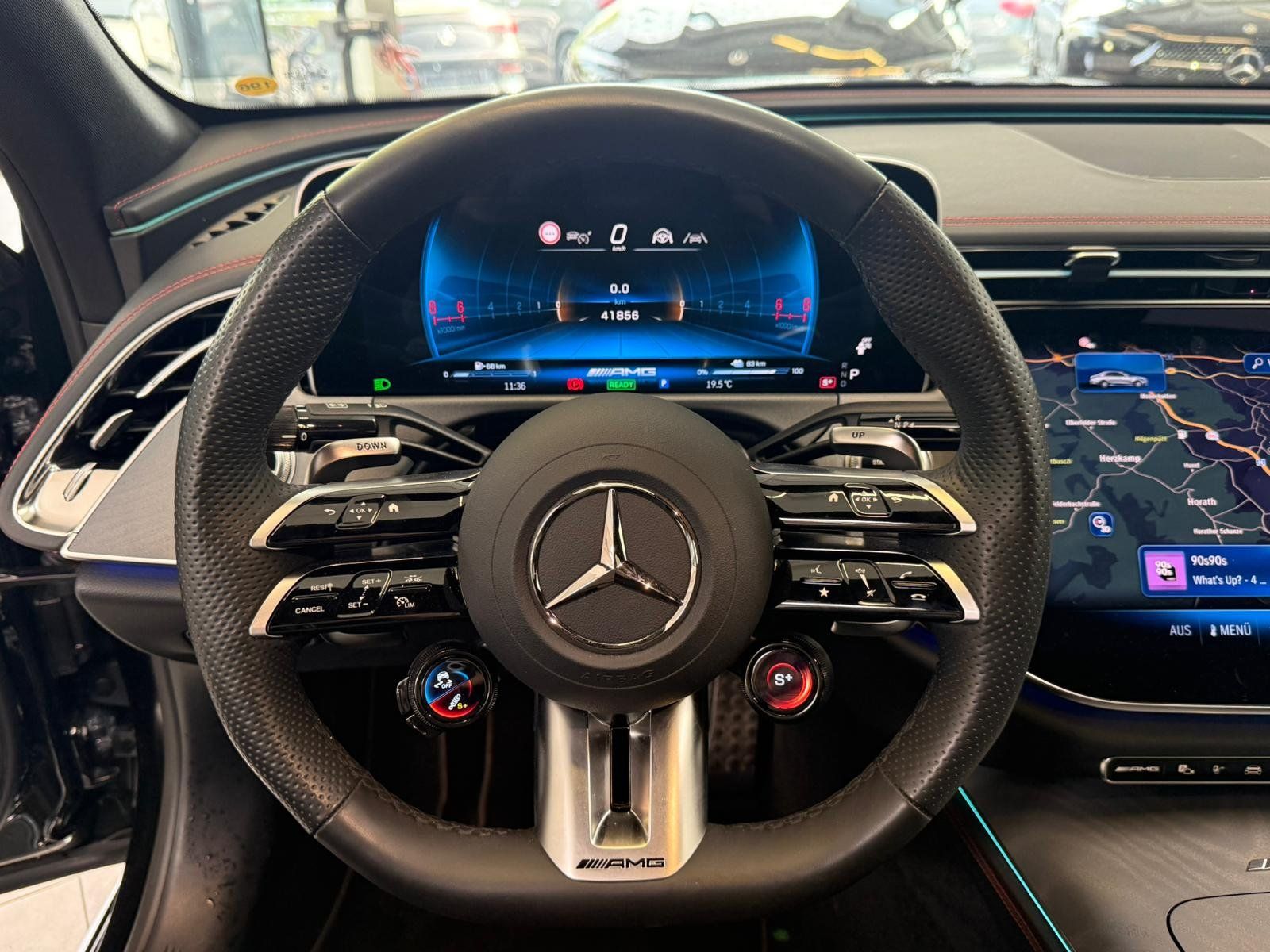 Fahrzeugabbildung Mercedes-Benz Mercedes-AMG E 53 HYBRID 4M+ PREMIUM+BURMES+360°