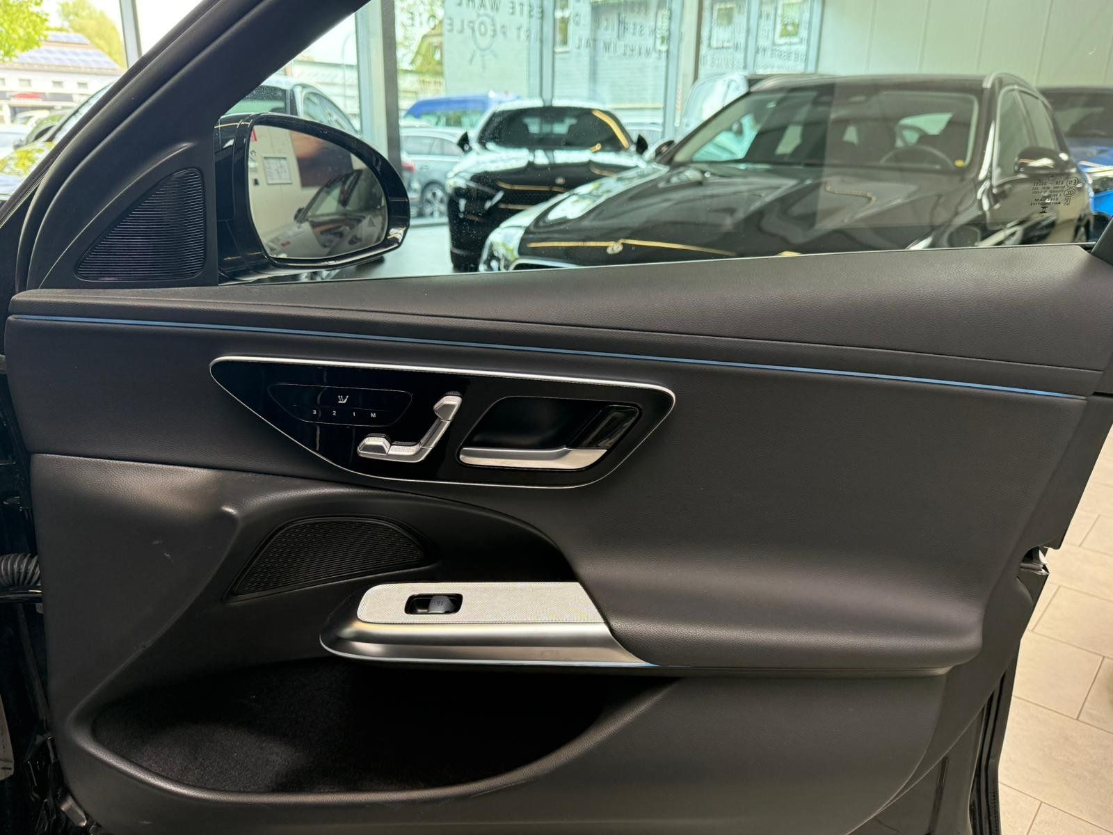 Fahrzeugabbildung Mercedes-Benz E 220 d T AVANTGARDE ADVPLUS+AHK+360+MEMO+TOTWIN