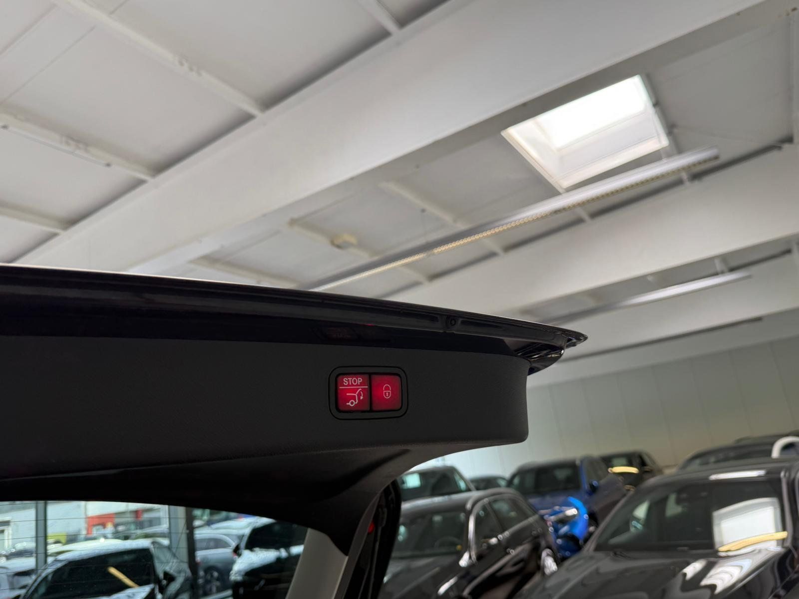 Fahrzeugabbildung Mercedes-Benz E 220 d T AVANTGARDE ADVPLUS+AHK+360+MEMO+TOTWIN