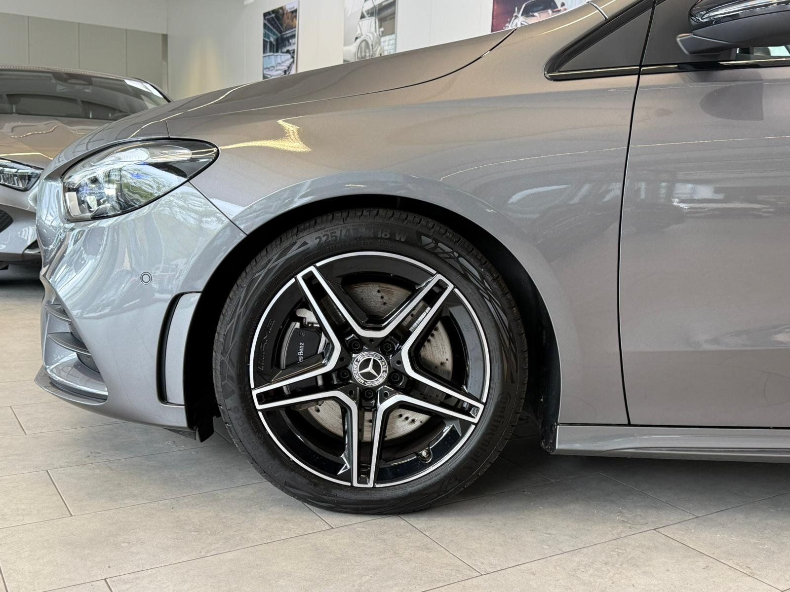 Fahrzeugabbildung Mercedes-Benz B 250 4M AMG PREMIUM+BEAM+NIGHT+MEMORY+WINTERPKT