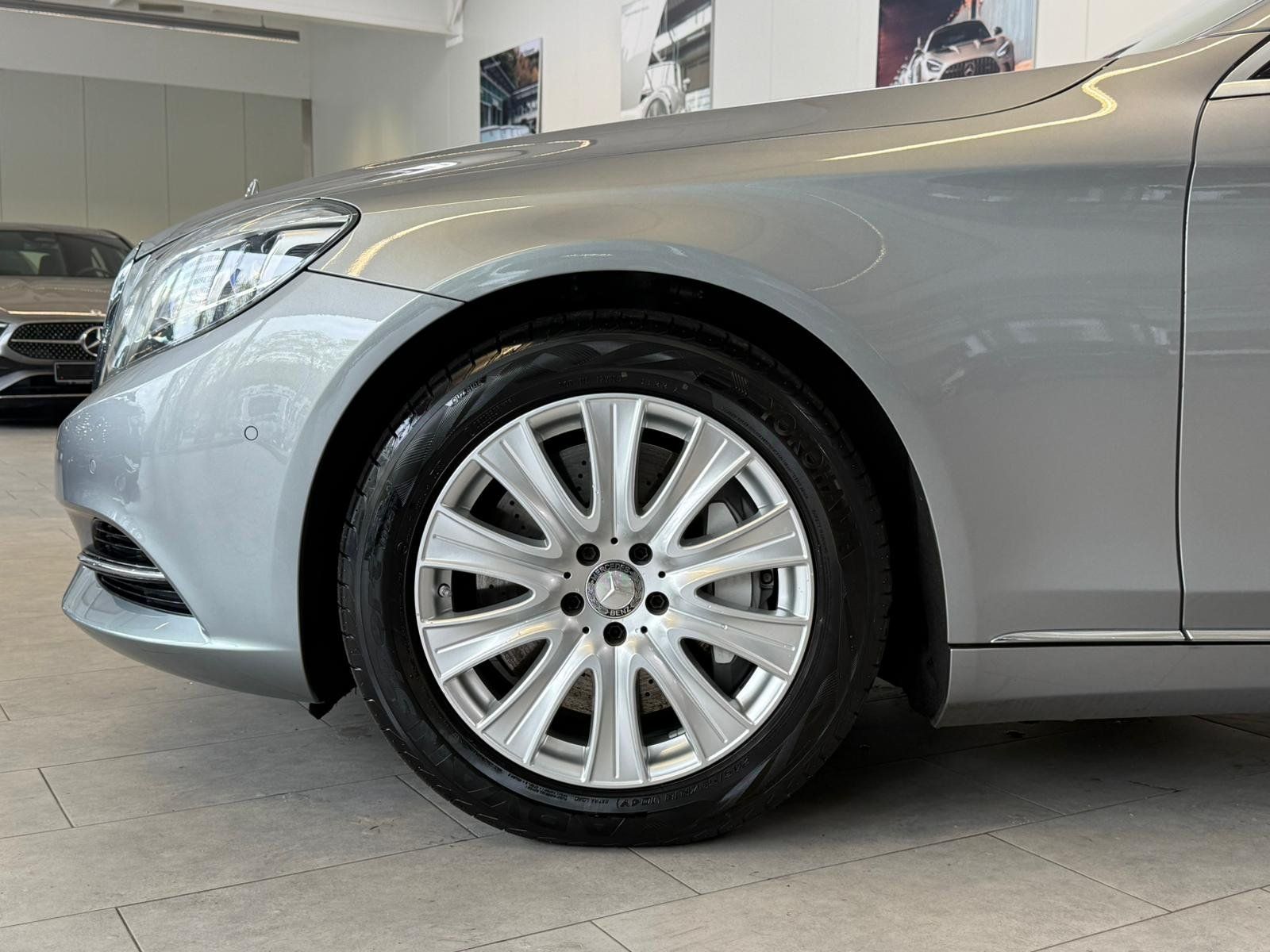 Fahrzeugabbildung Mercedes-Benz S 500 DISTR+SITZBEL.+TV+SERVOSCHL.+NACHTSICHT+