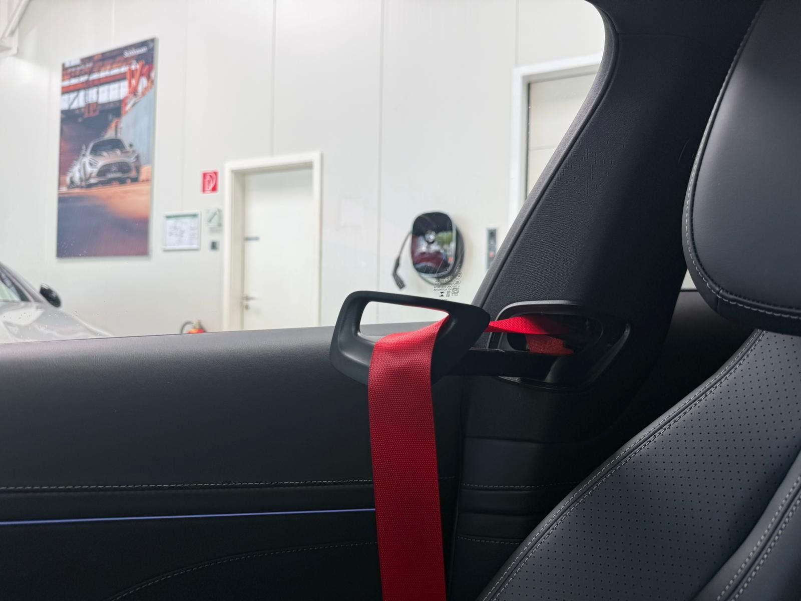 Fahrzeugabbildung Mercedes-Benz CLE 300 e AMG NIGHT+BURM3D+DLIGHT+PANO+KEYLESS