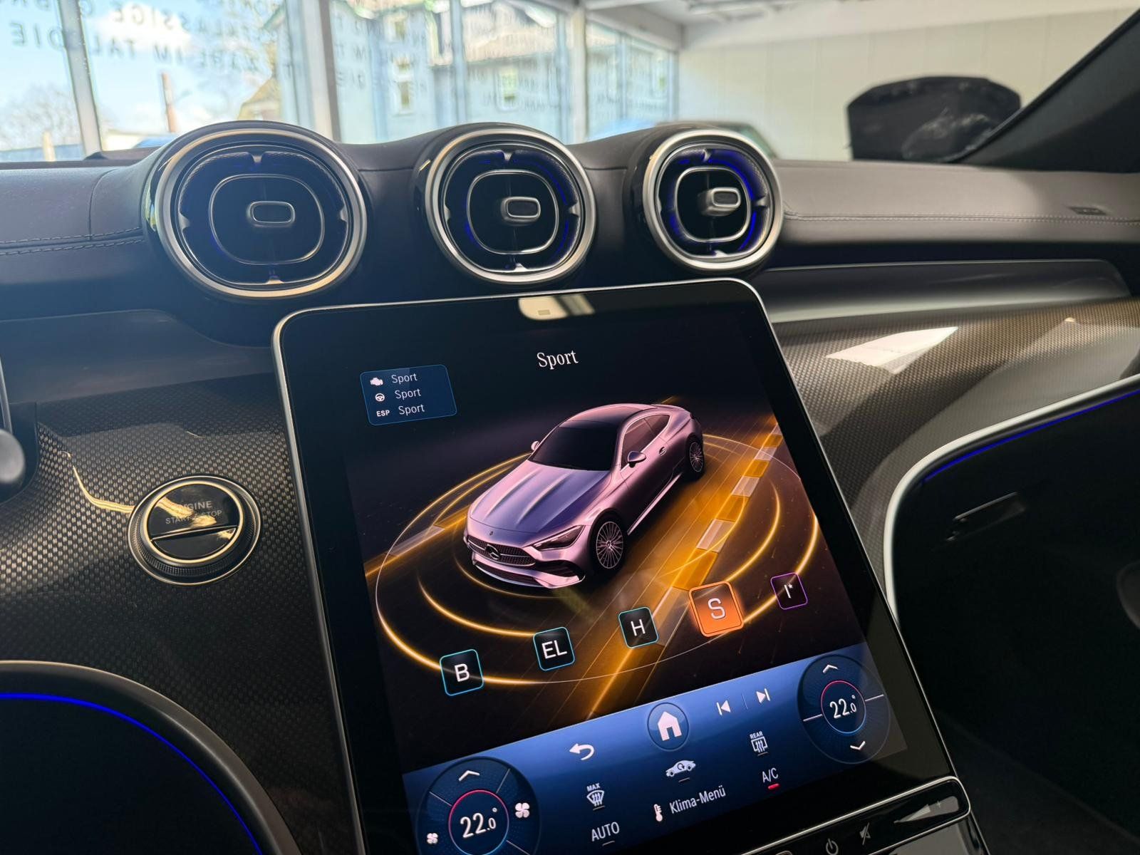 Fahrzeugabbildung Mercedes-Benz CLE 300 e AMG NIGHT+BURM3D+DLIGHT+PANO+KEYLESS