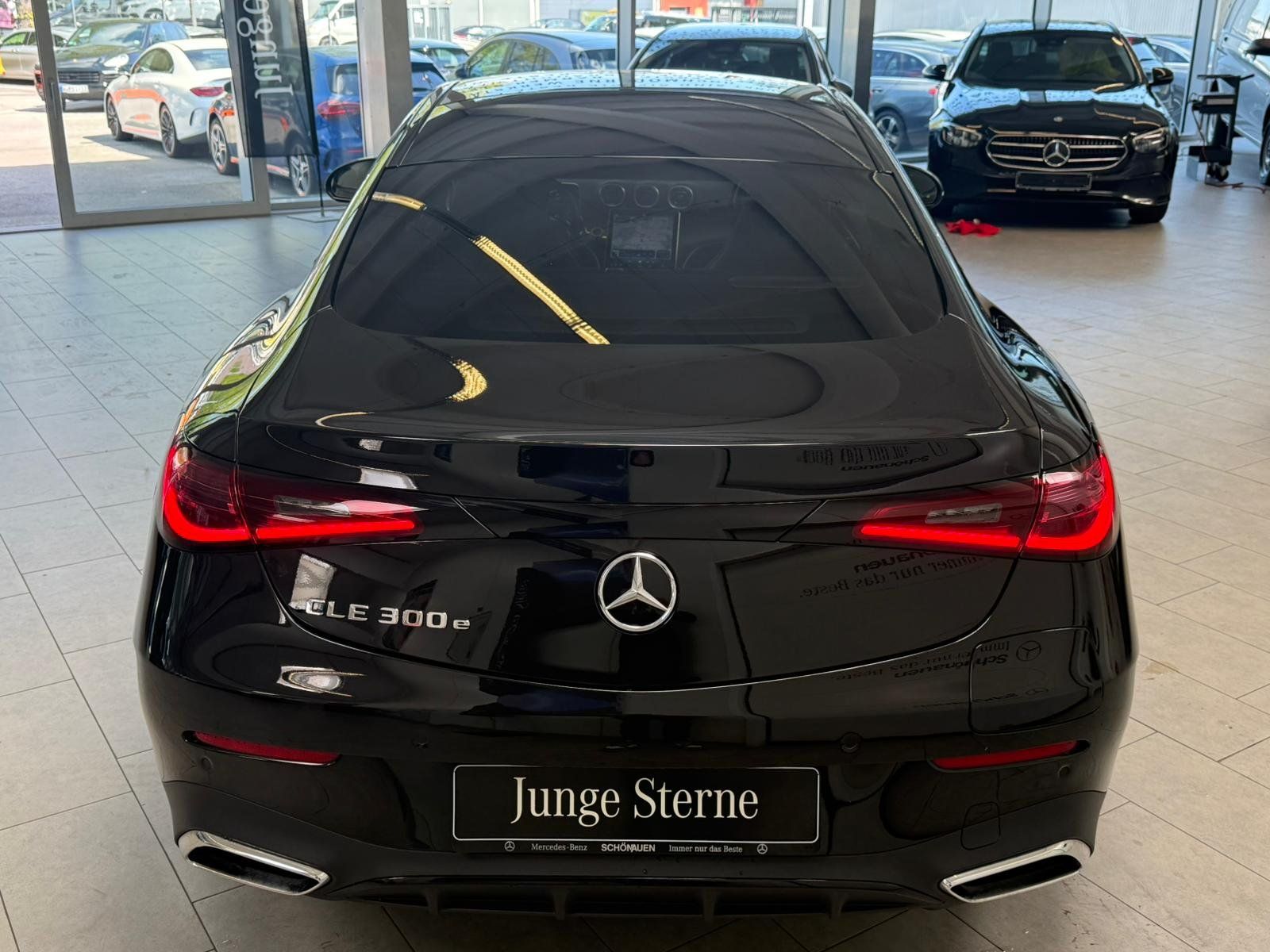 Fahrzeugabbildung Mercedes-Benz CLE 300 e AMG NIGHT+BURM3D+DLIGHT+PANO+KEYLESS