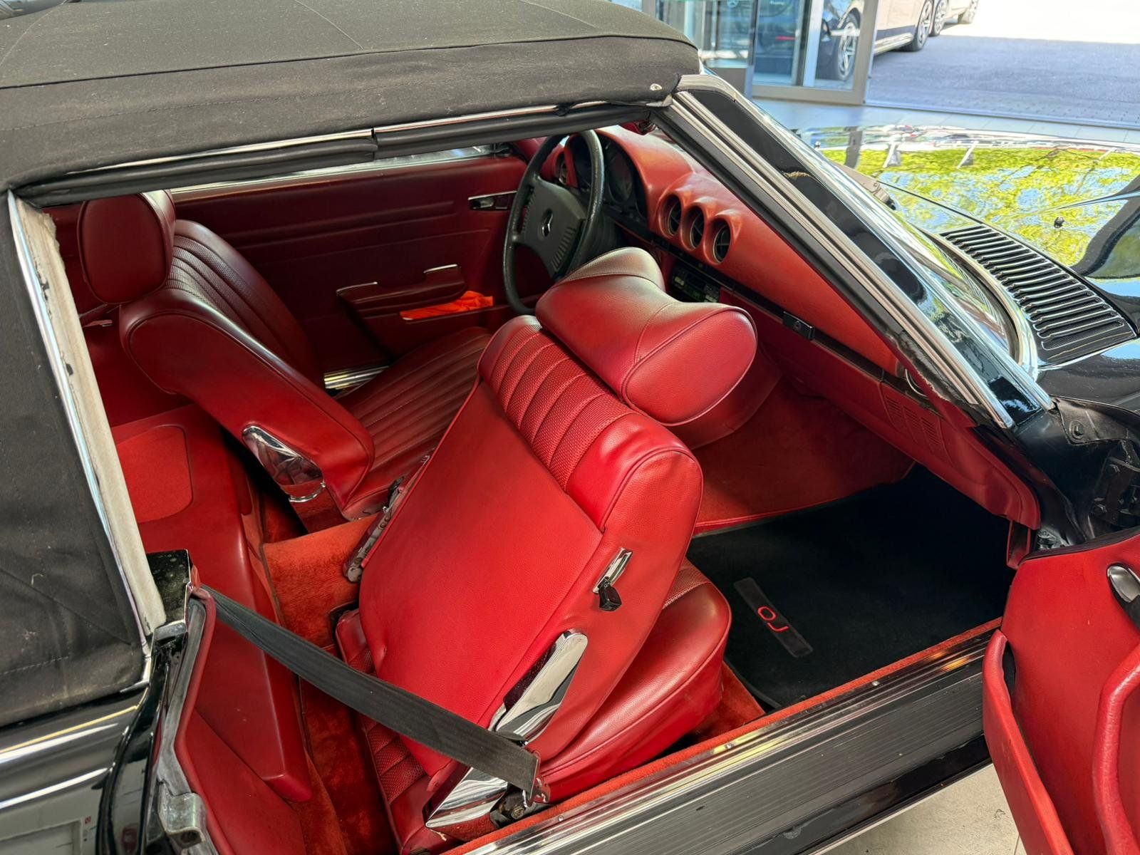 Fahrzeugabbildung Mercedes-Benz 450SL R107 CABRIO LEDER ROT+KLIMA