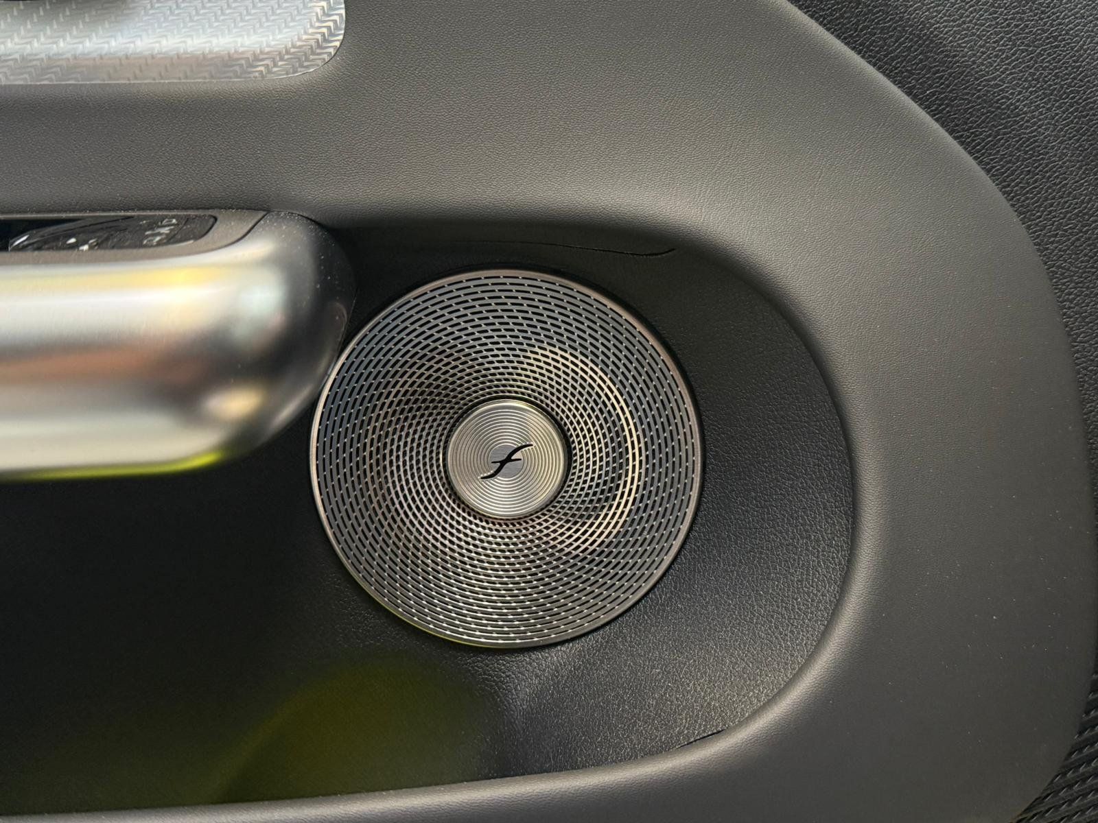 Fahrzeugabbildung Mercedes-Benz CLA 250+ EQ DISTR+BURM3D+PANO+KEYLESS+MBEAM+HUD