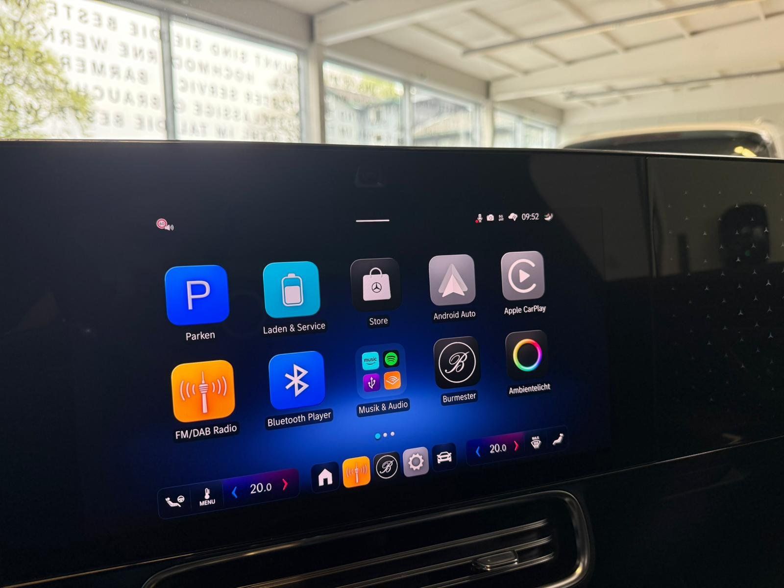 Fahrzeugabbildung Mercedes-Benz CLA 250+ EQ DISTR+BURM3D+PANO+KEYLESS+MBEAM+HUD