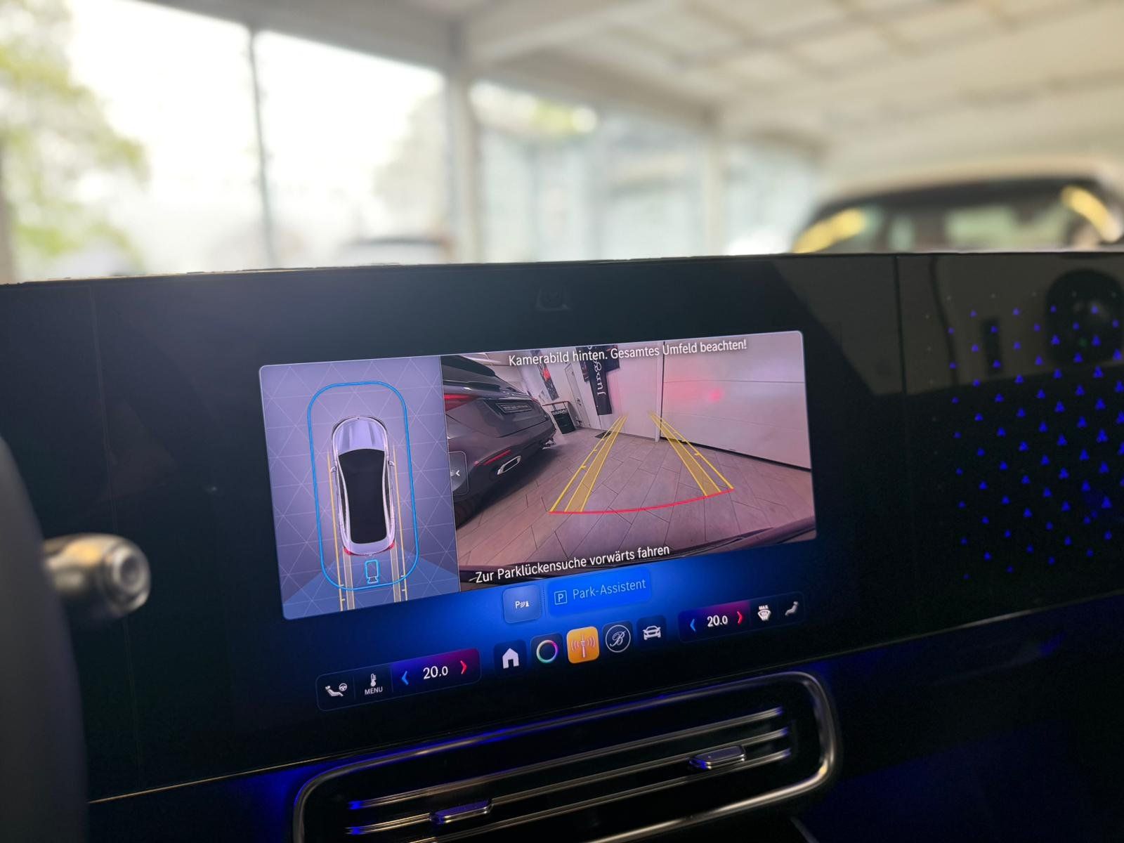 Fahrzeugabbildung Mercedes-Benz CLA 250+ EQ DISTR+BURM3D+PANO+KEYLESS+MBEAM+HUD