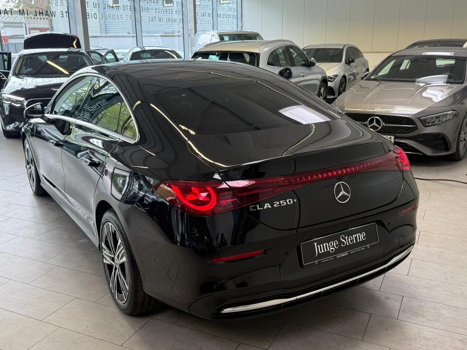 Fahrzeugabbildung Mercedes-Benz CLA 250+ EQ DISTR+BURM3D+PANO+KEYLESS+MBEAM+HUD