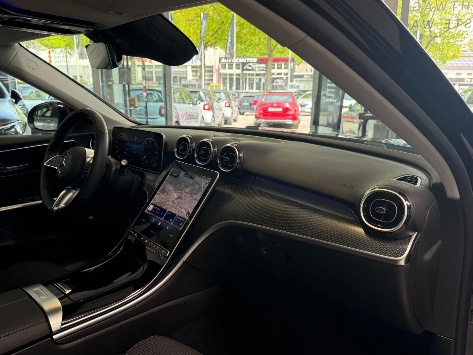 Fahrzeugabbildung Mercedes-Benz C 220 d T AVANTGRDE AHK+DISTR+FAP+360°+LENKHEIZ