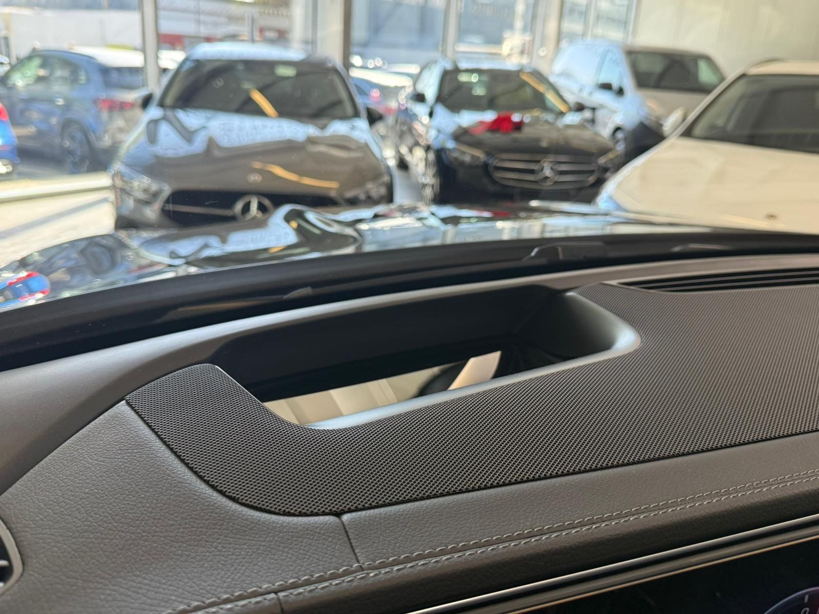 Fahrzeugabbildung Mercedes-Benz GLE53 HYBRID 4M+ PREMIUMPLUS+AHK+DC+HUD+BURMESTE