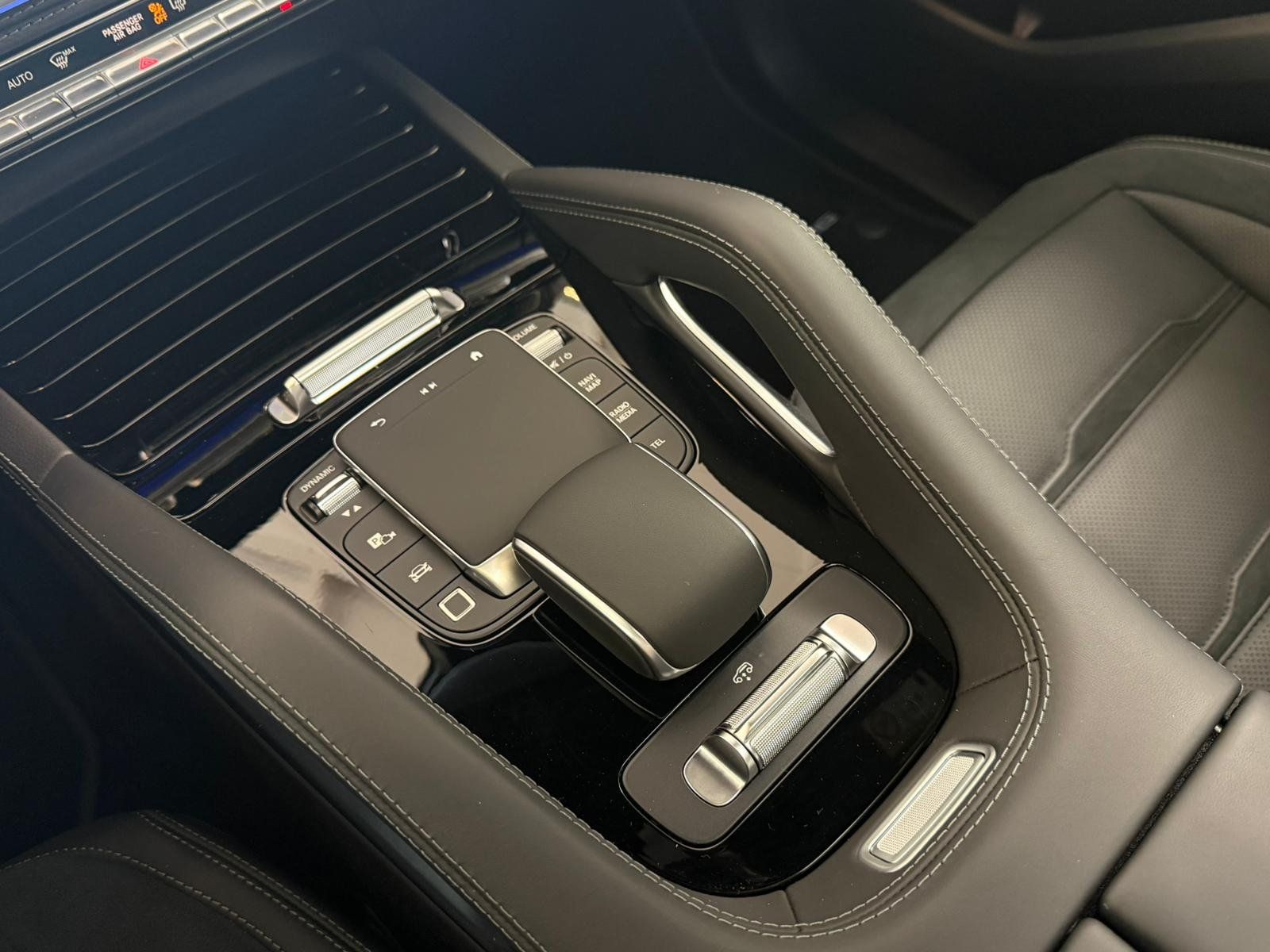 Fahrzeugabbildung Mercedes-Benz GLE53 HYBRID 4M+ PREMIUMPLUS+AHK+DC+HUD+BURMESTE