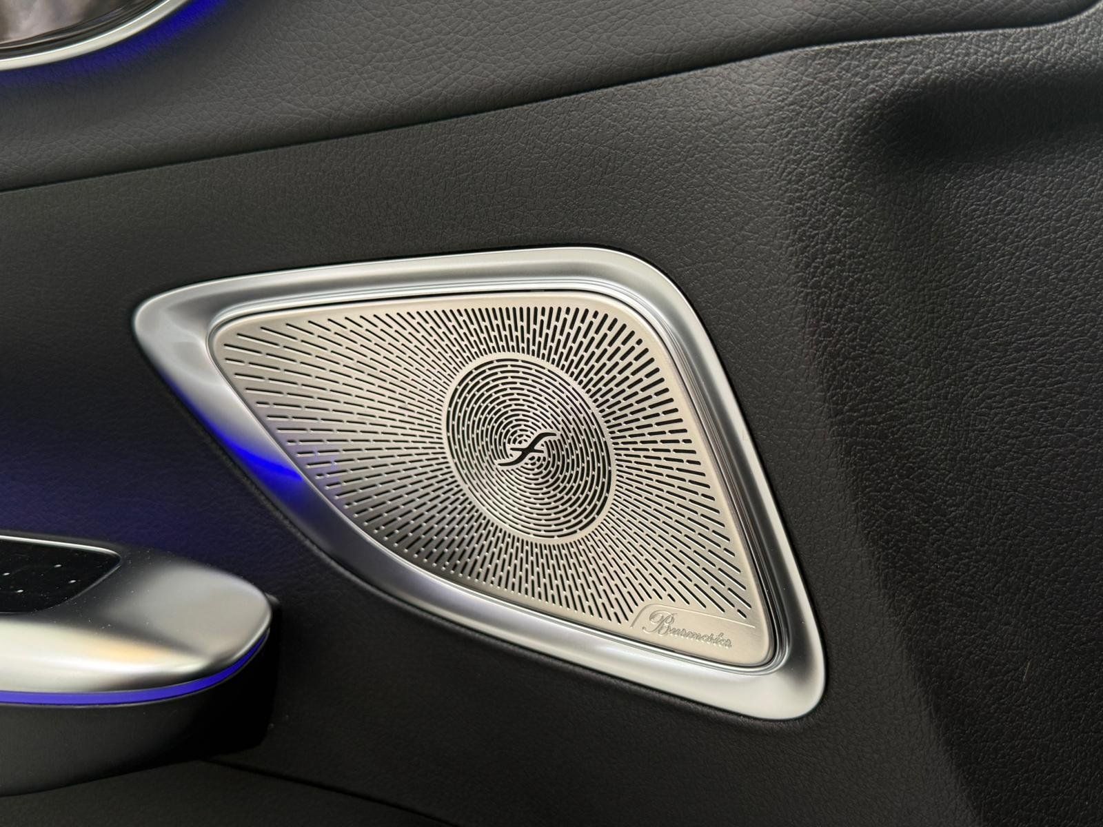 Fahrzeugabbildung Mercedes-Benz C180 T AVANTGRADE DLIGHT+BURM3D+FAP+HUD+PANO+360