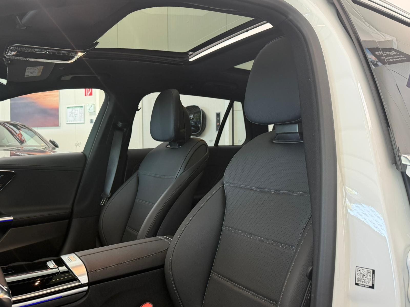 Fahrzeugabbildung Mercedes-Benz C180 T AVANTGRADE DLIGHT+BURM3D+FAP+HUD+PANO+360