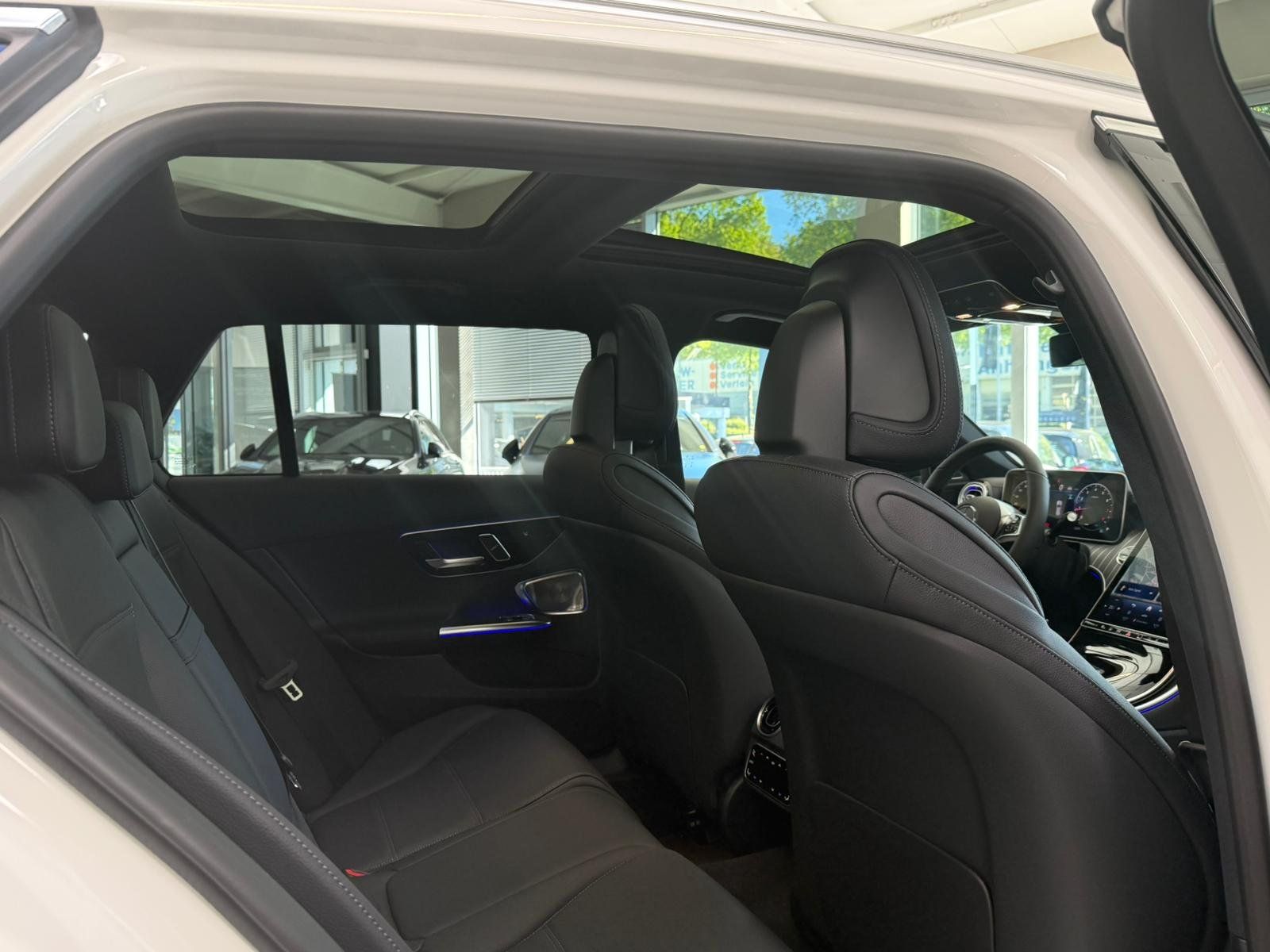 Fahrzeugabbildung Mercedes-Benz C180 T AVANTGRADE DLIGHT+BURM3D+FAP+HUD+PANO+360