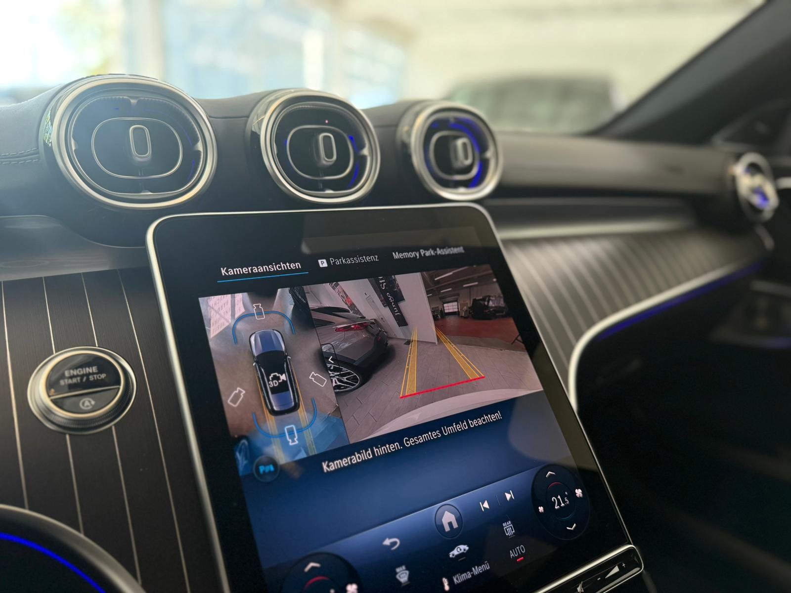 Fahrzeugabbildung Mercedes-Benz C180 T AVANTGRADE DLIGHT+BURM3D+FAP+HUD+PANO+360