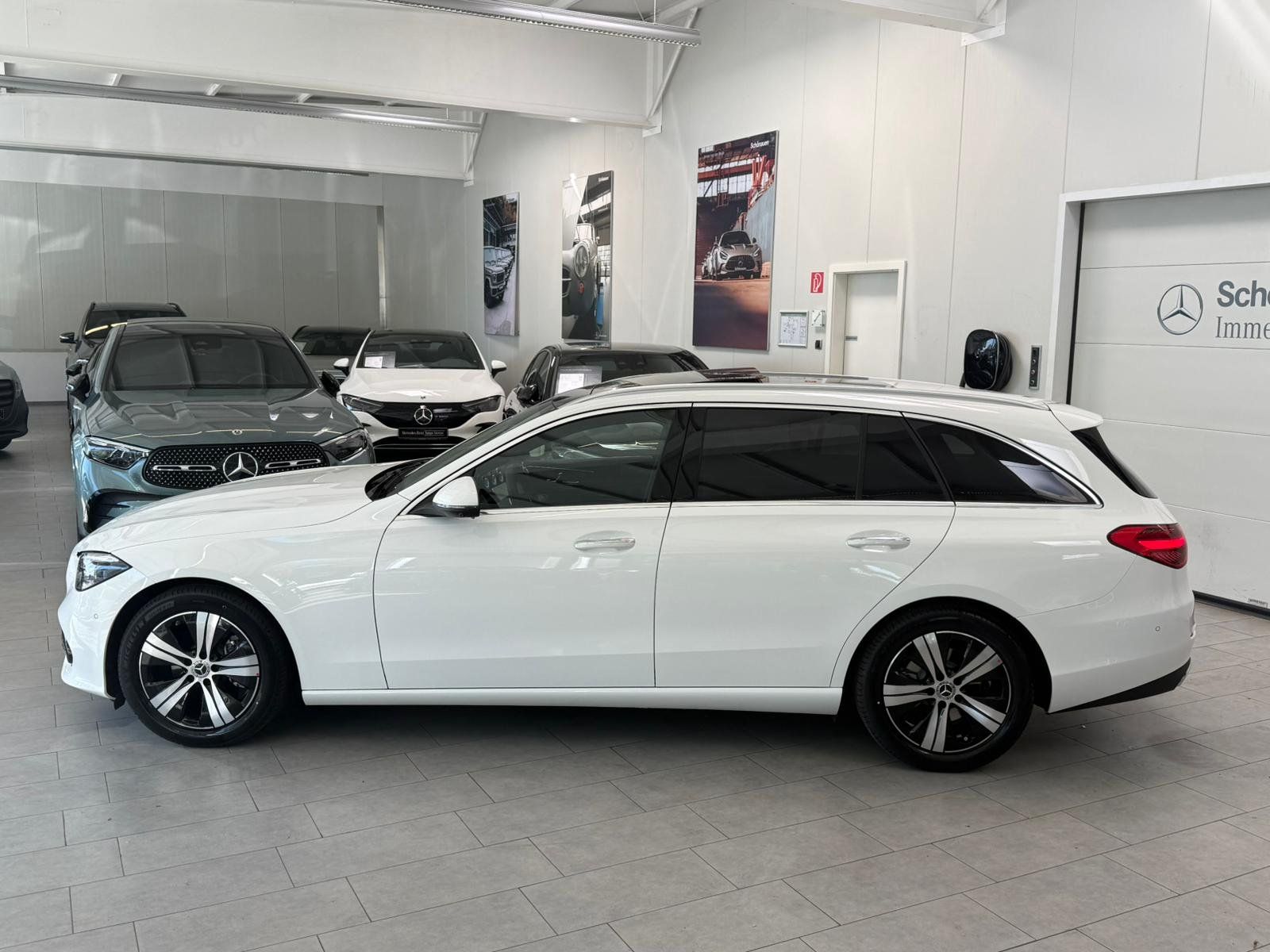 Fahrzeugabbildung Mercedes-Benz C180 T AVANTGRADE DLIGHT+BURM3D+FAP+HUD+PANO+360