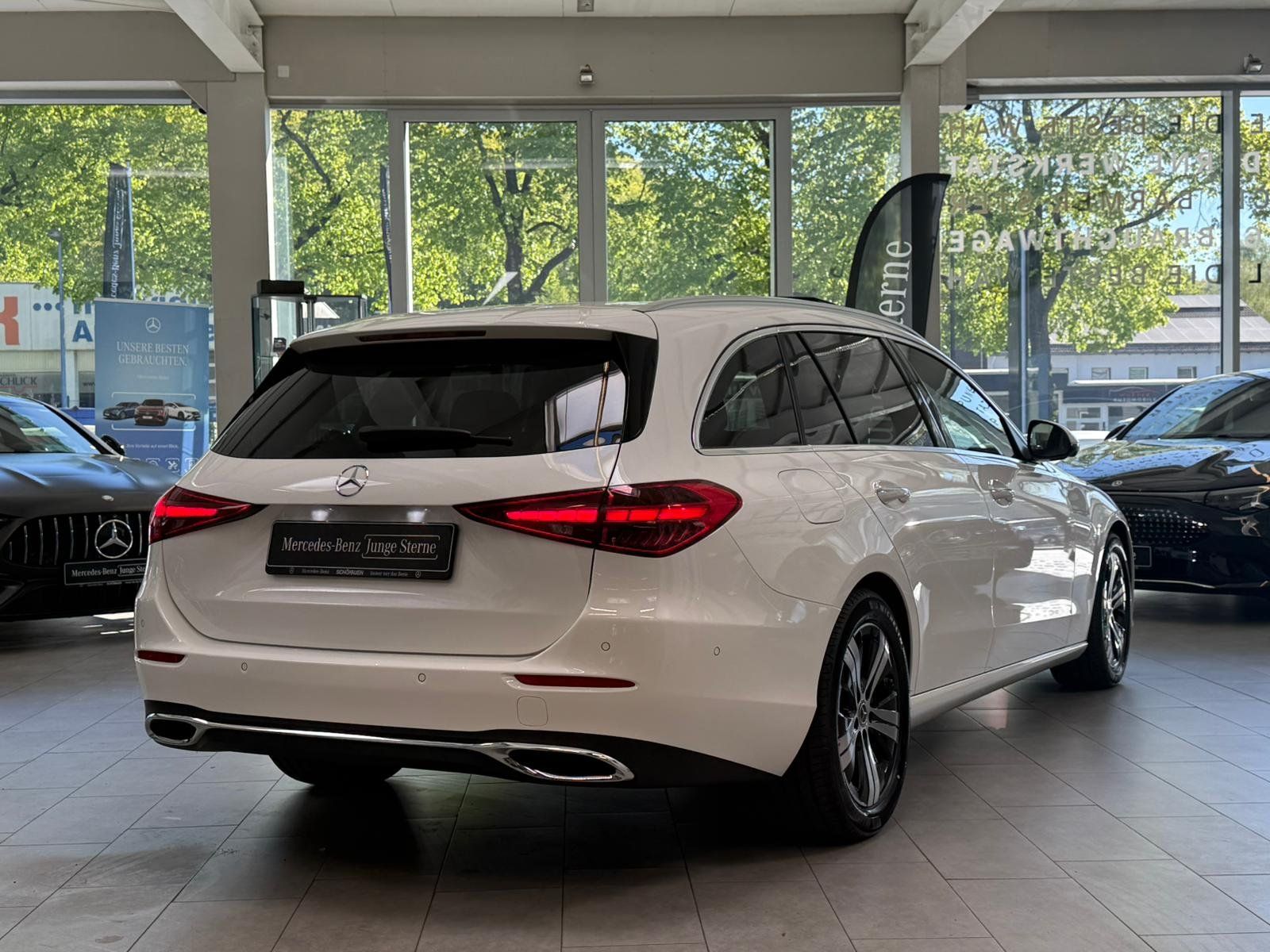 Fahrzeugabbildung Mercedes-Benz C180 T AVANTGRADE DLIGHT+BURM3D+FAP+HUD+PANO+360