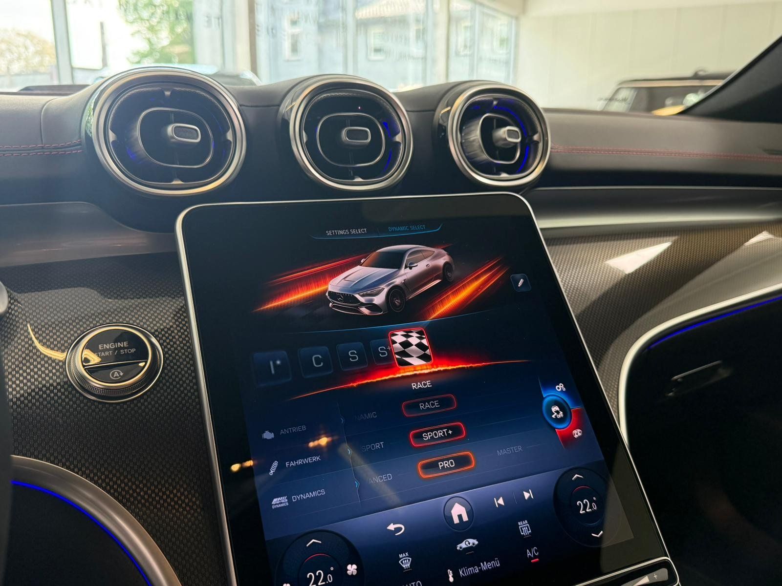 Fahrzeugabbildung Mercedes-Benz CLE53 4M+ DYN.PLUS+CARBON+DRIVERS+DLIGHT+HUD+FAP