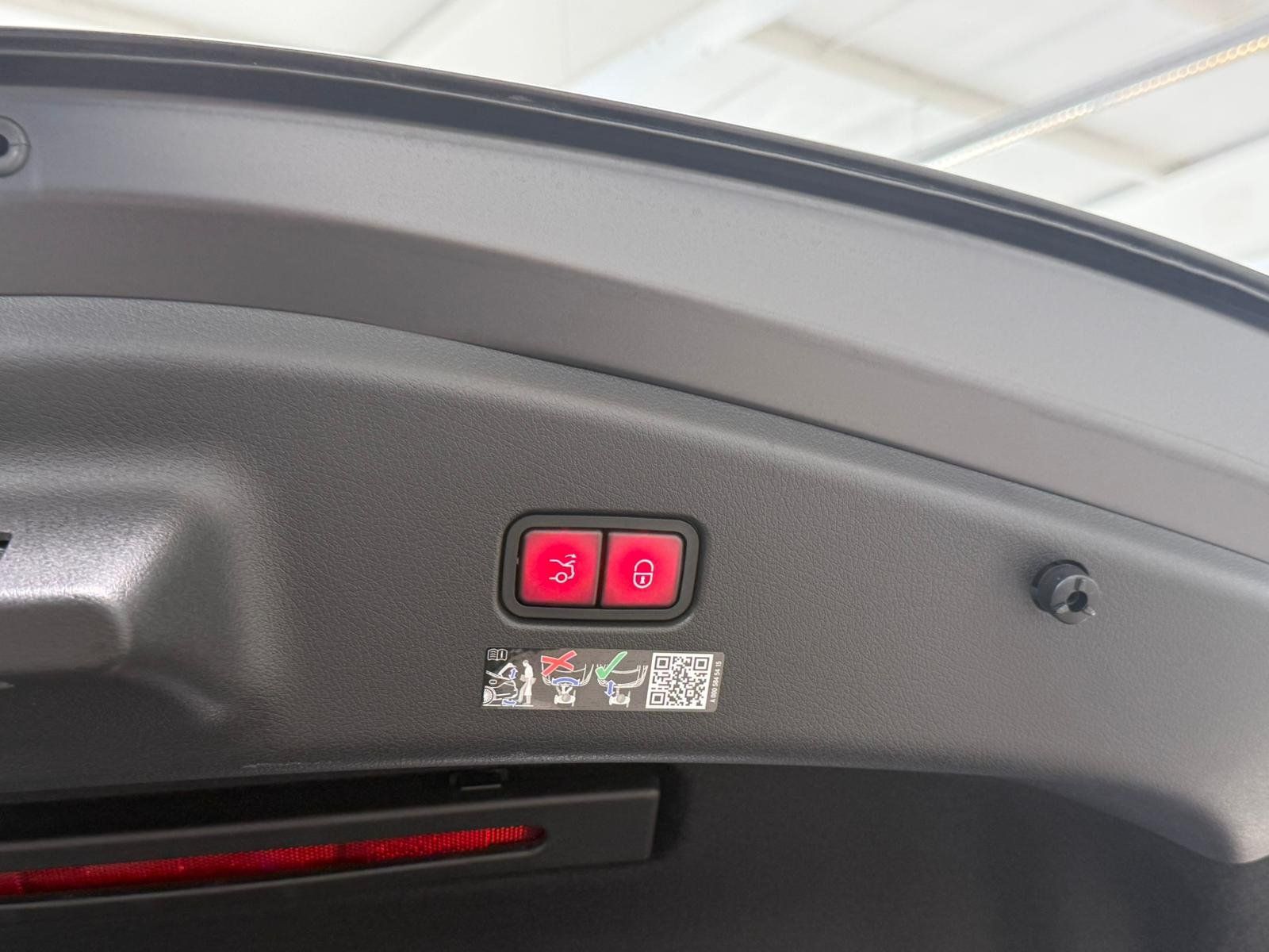 Fahrzeugabbildung Mercedes-Benz CLE53 4M+ DYN.PLUS+CARBON+DRIVERS+DLIGHT+HUD+FAP