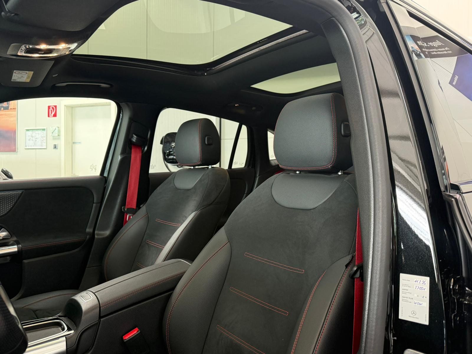 Fahrzeugabbildung Mercedes-Benz GLA 35 4M PANO+AHK+NIGHT2+EDW+KEYLESS+MBEAM+BURM
