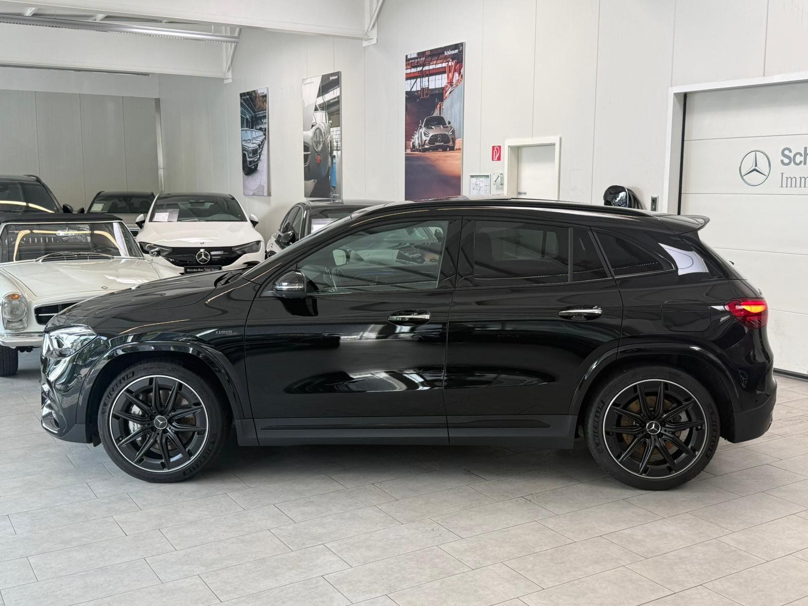 Fahrzeugabbildung Mercedes-Benz GLA 35 4M PANO+AHK+NIGHT2+EDW+KEYLESS+MBEAM+BURM
