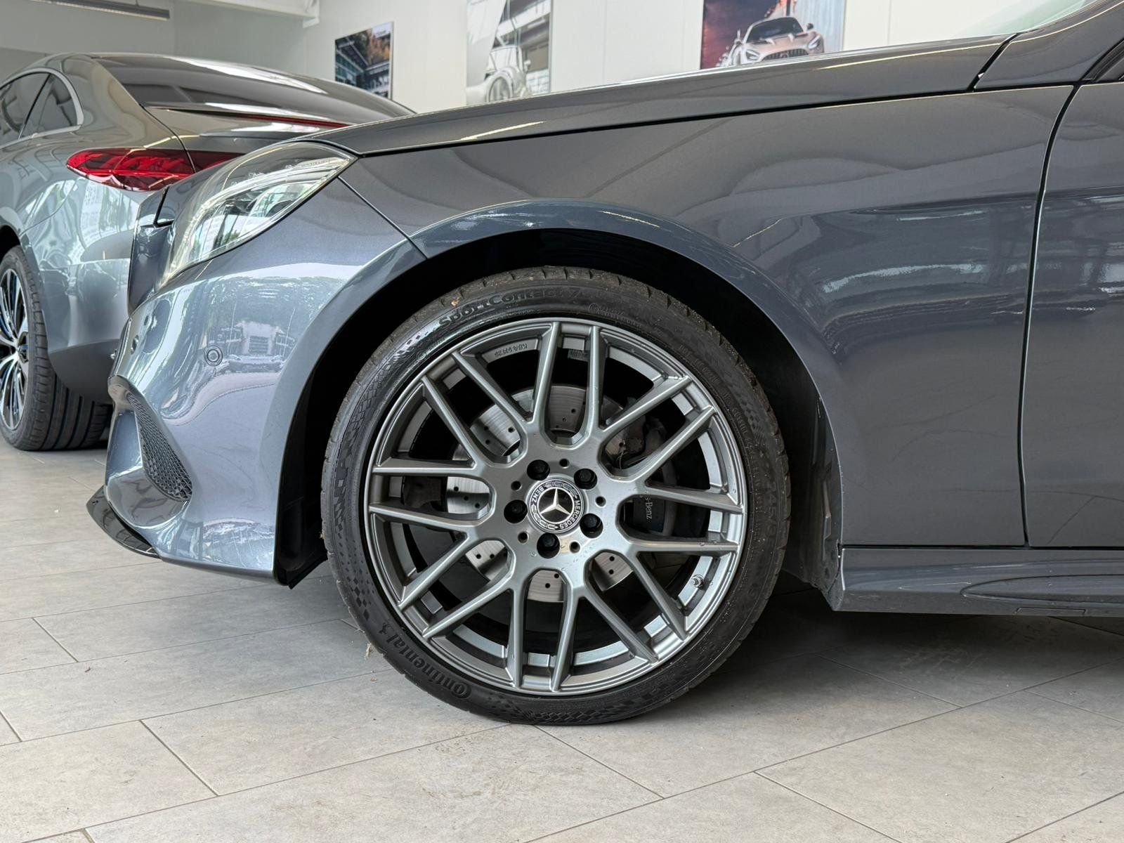 Fahrzeugabbildung Mercedes-Benz E 250 BT T AMG+AIRM+TV+FONDENt+FAP+HARMAN+MASSAG